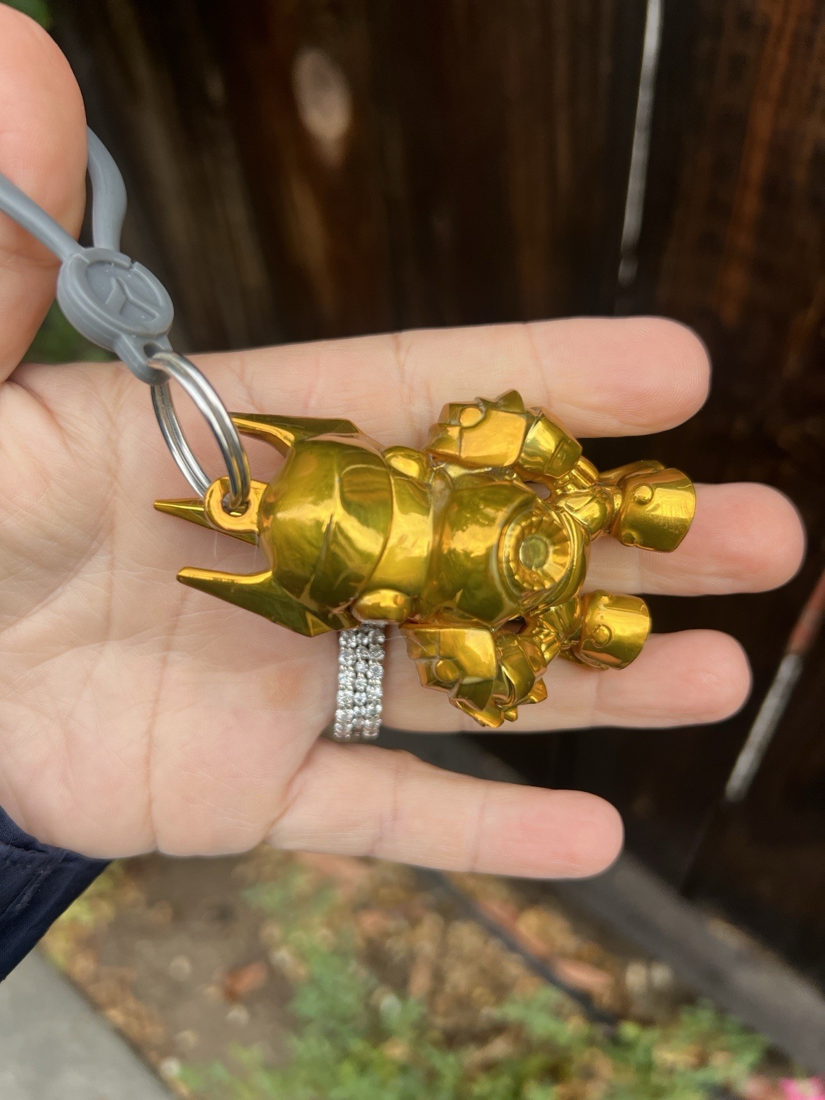 Overwatch Reinhardt Gold Backpack Hanger Keychain Clip
