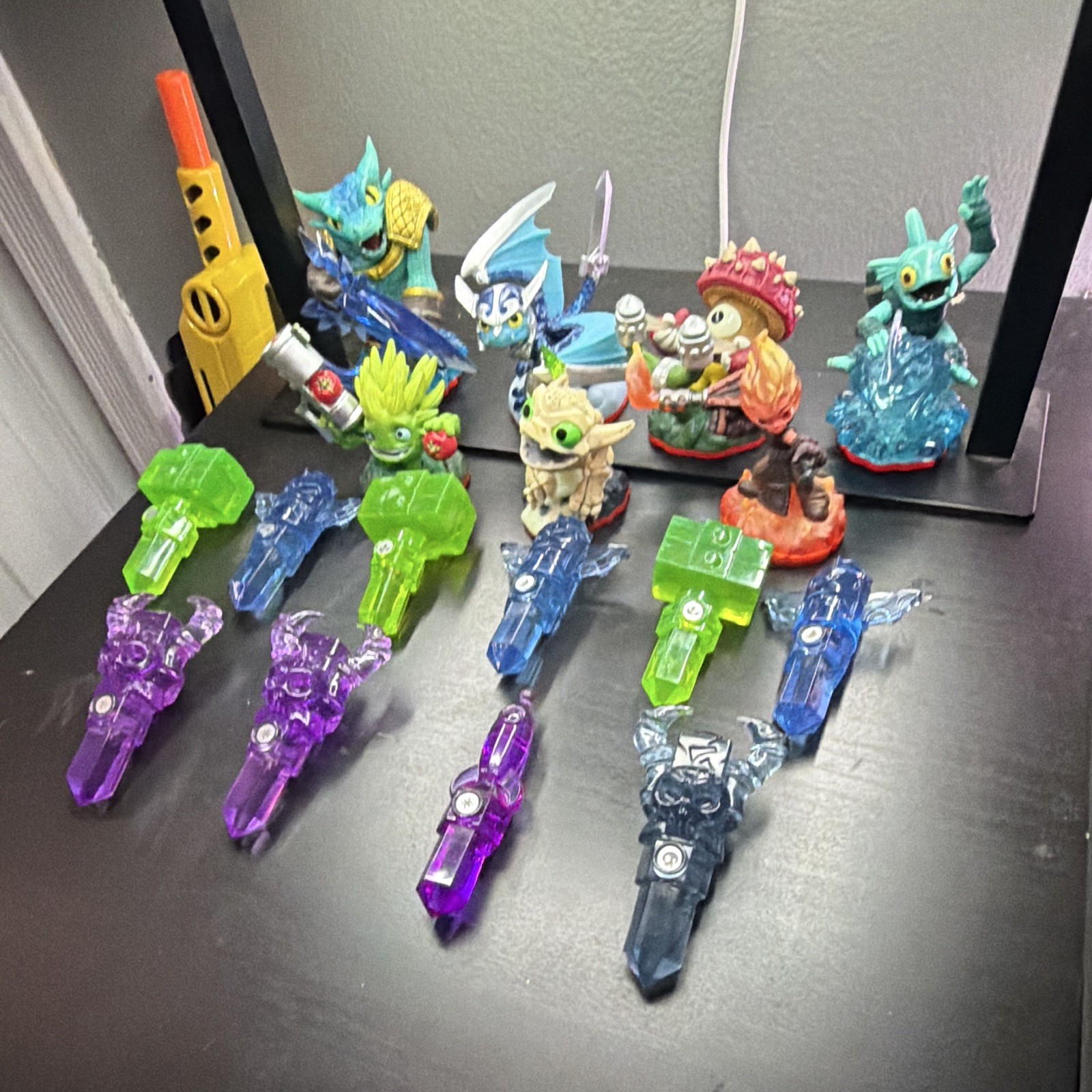 Skylanders trap team and Figure Lot