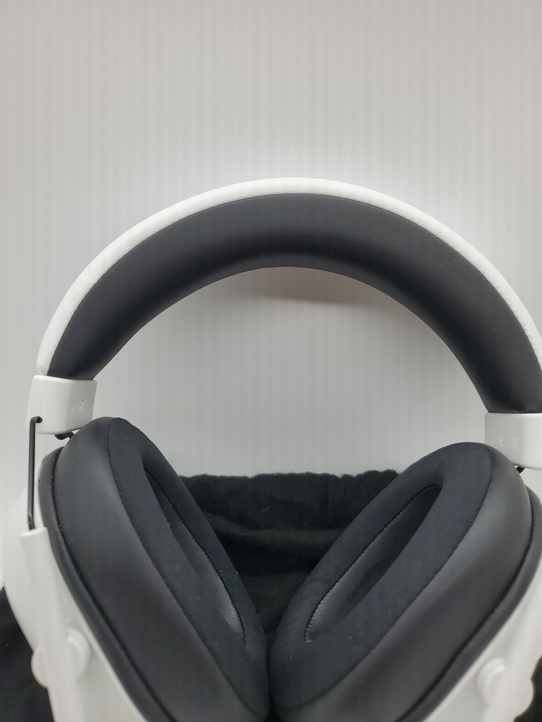 Razer Blackshark V2 X White Over the Ear Gaming Headset