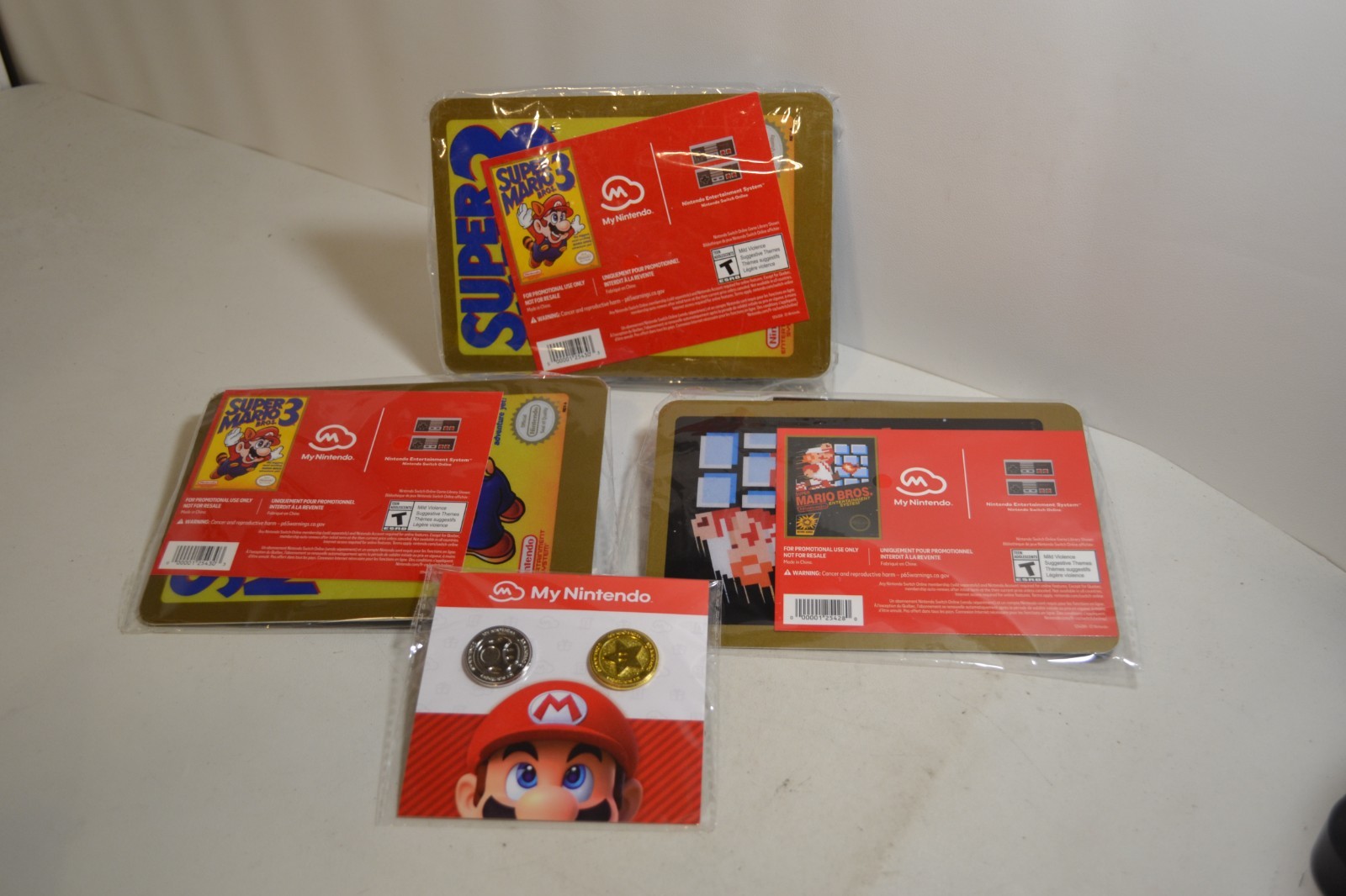 LOT My Nintendo Classics – Super Mario Bros 3 Desktop Metal Display Collectible