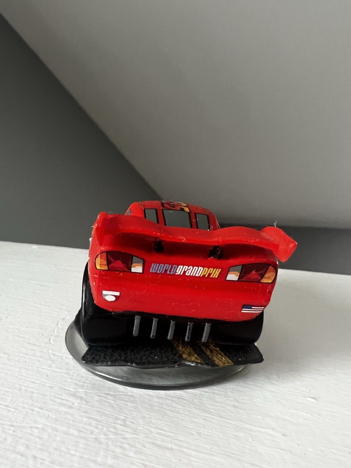 Disney Infinity Cars Figure Lot 3 – Tow Mater, Lightning McQueen Holly Shiftwell