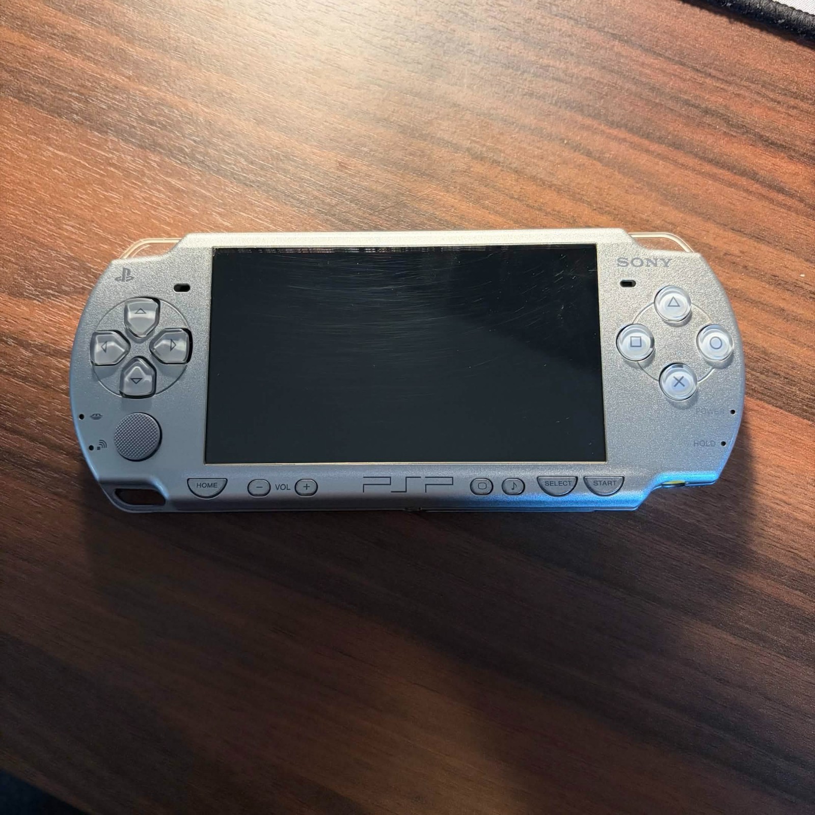 Sony PSP 2000 120GB Storage Ice Silver Japanese Model – BATTERY NOT INCLUDED