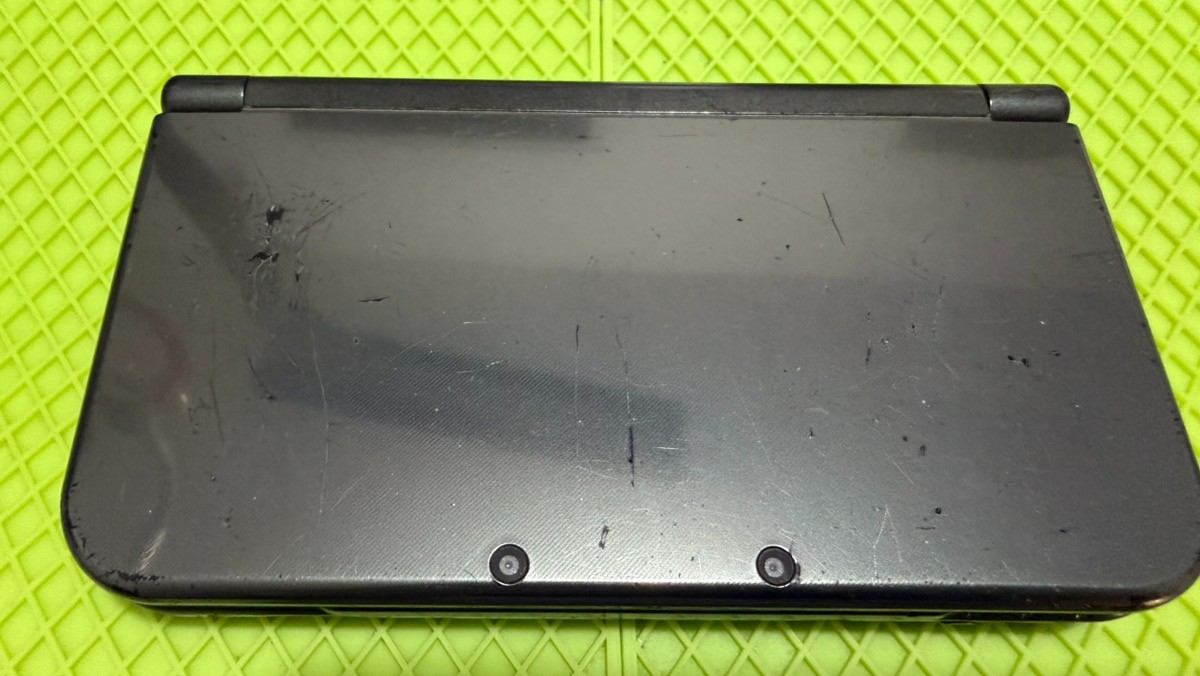 New Nintendo 3DS LL XL Metallic Black Console Japan NTSC-J Junk No Battery