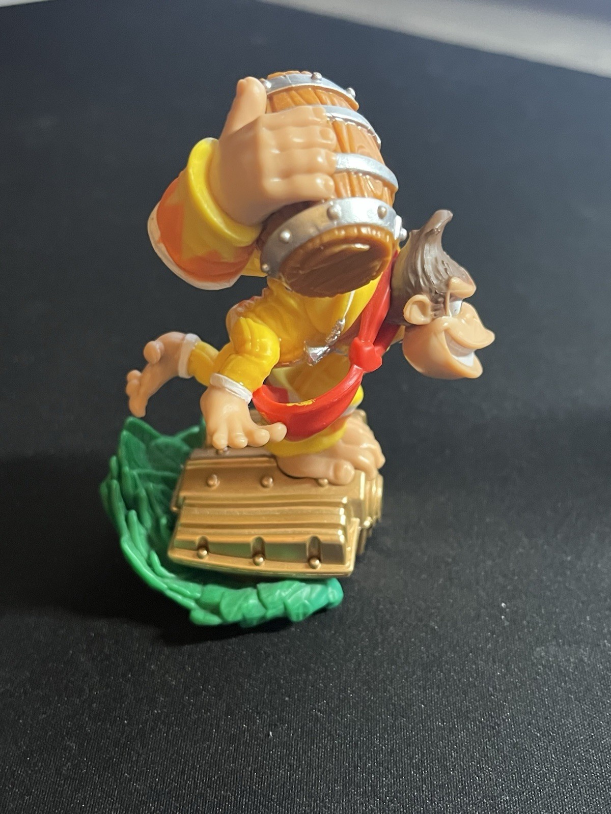 Skylanders Superchargers Turbo Charge Donkey Kong Amiibo and Barrel Blaster