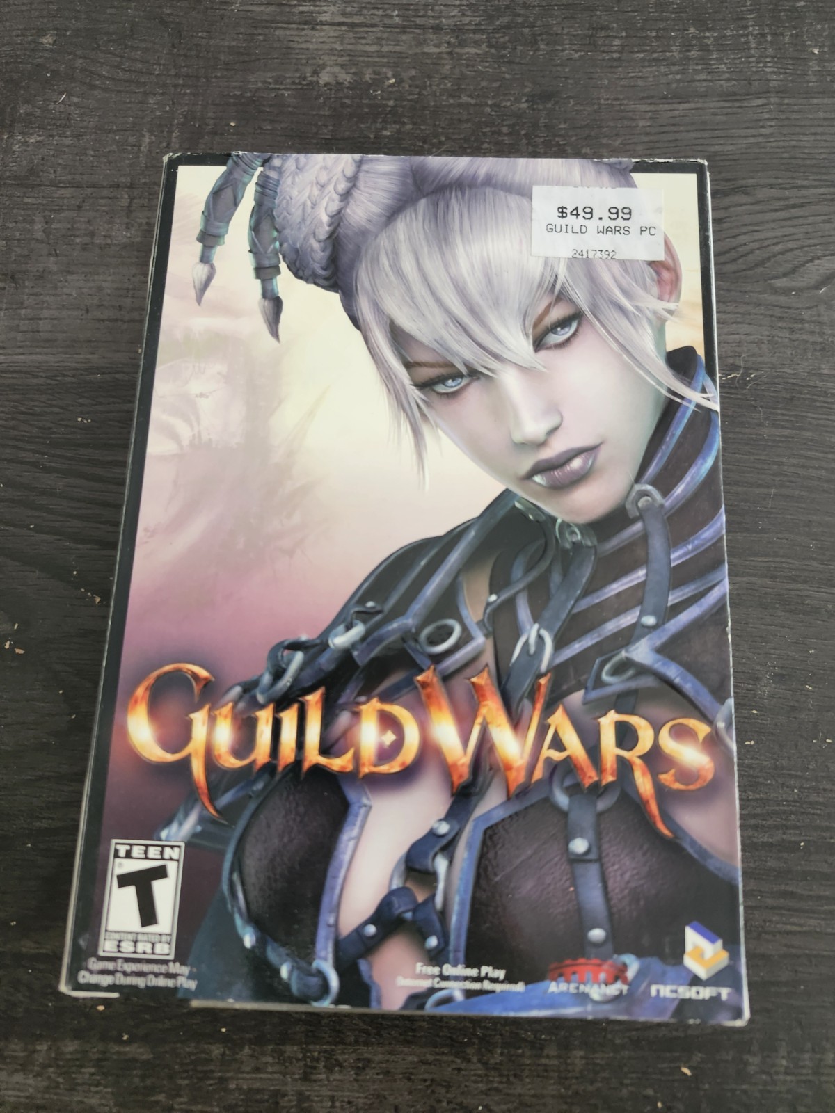 NCsoft Guild Wars (PC, 2005) CD-ROM w/ Manual