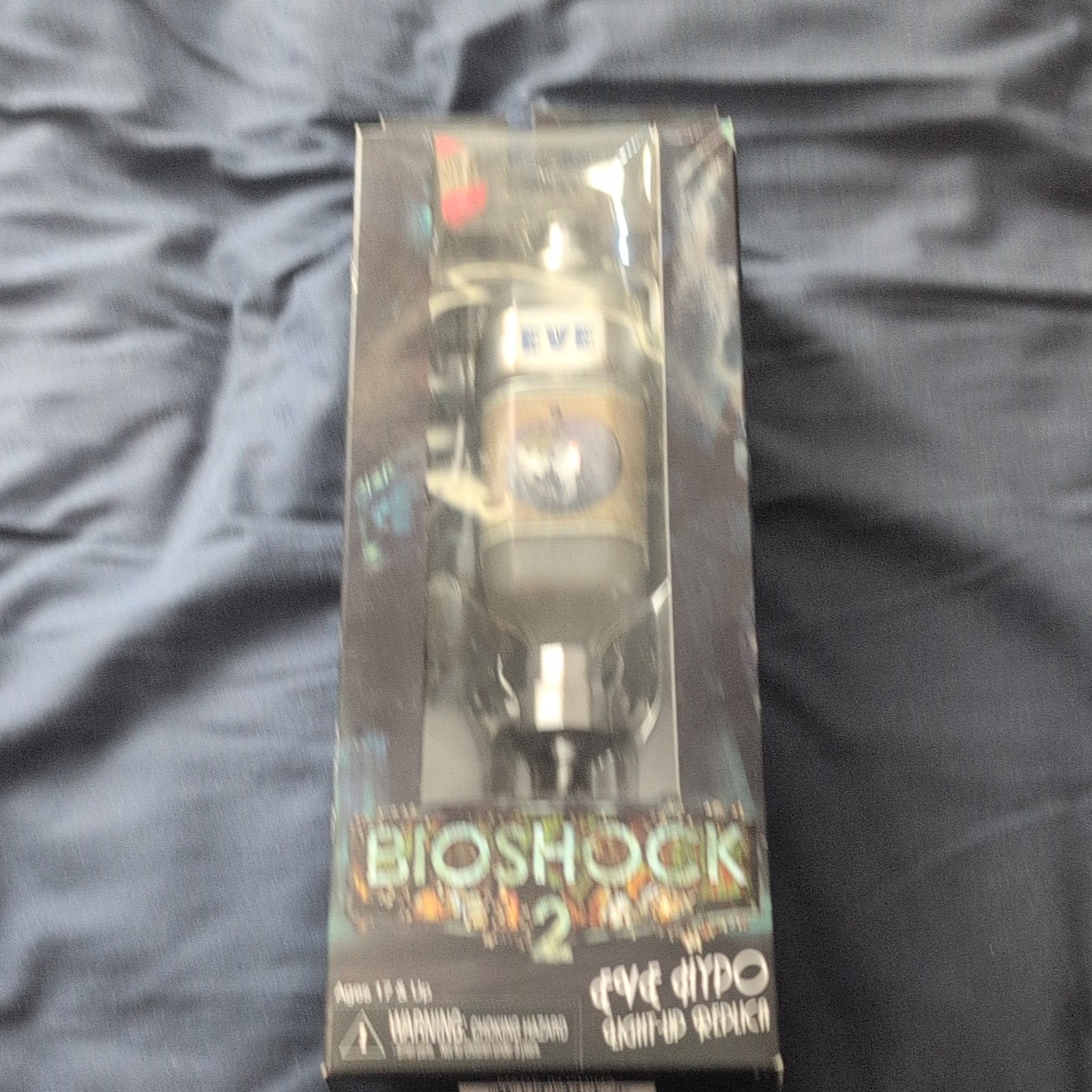 NECA Player Select BioShock 2 EVE Hypo Replica Glow-in-the-Dark MPN 34482