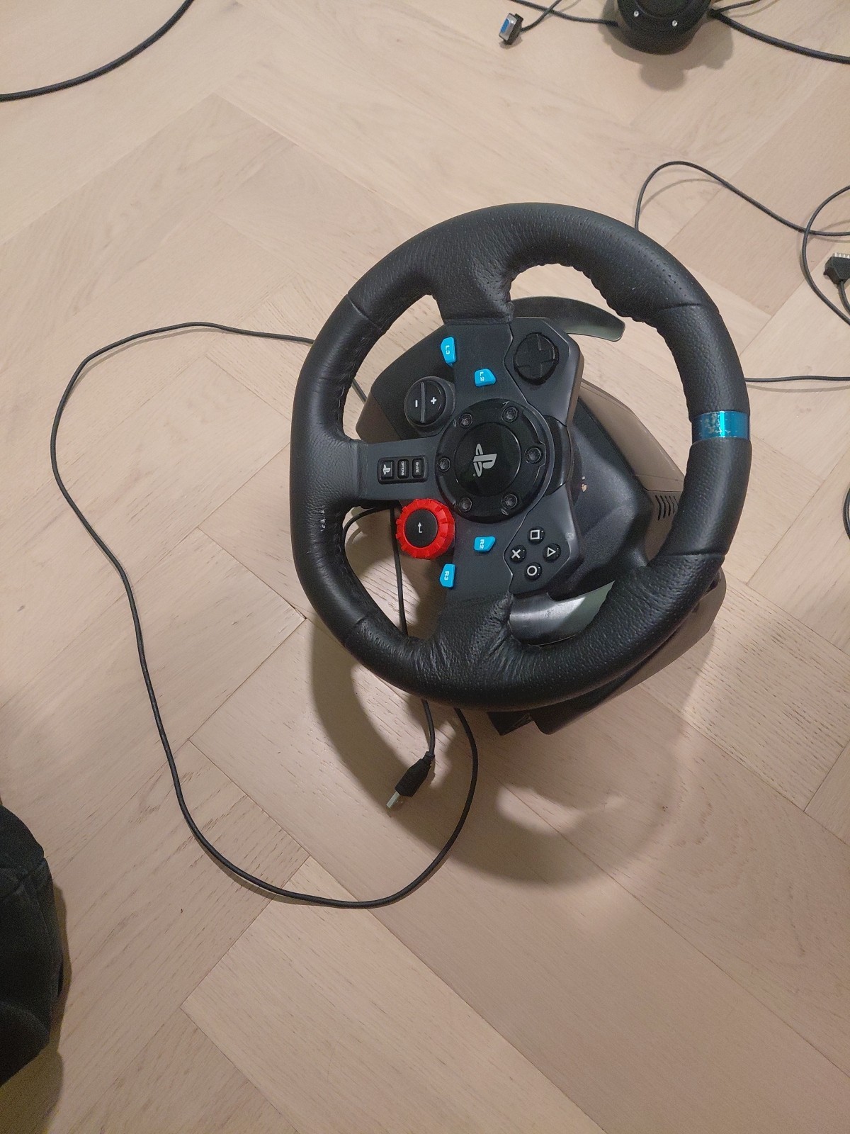 Logitech G29 Driving Force Racing Wheel – Black (941-000110)