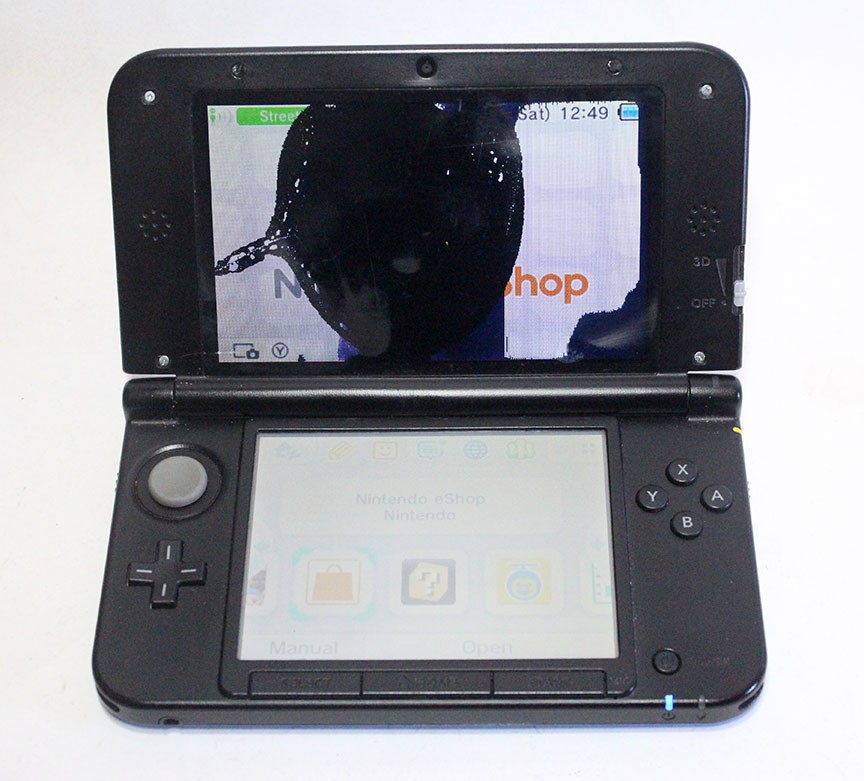 Nintendo 3DS XL Blue/Black Game Console-Cracked Top LCD-Plays Games-Parts Only