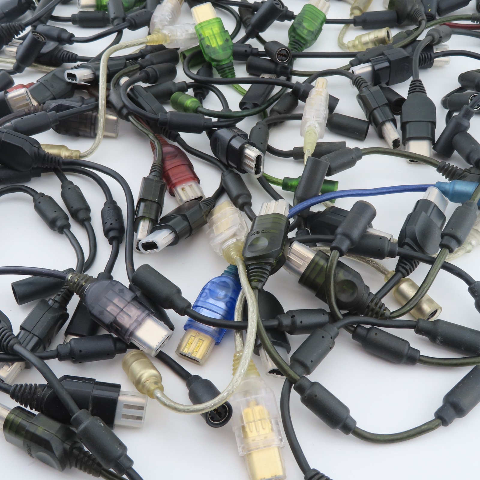 Lot of 4 Original Xbox Breakaway Cables – OEM & 3rd Party Mix (Random Pull)