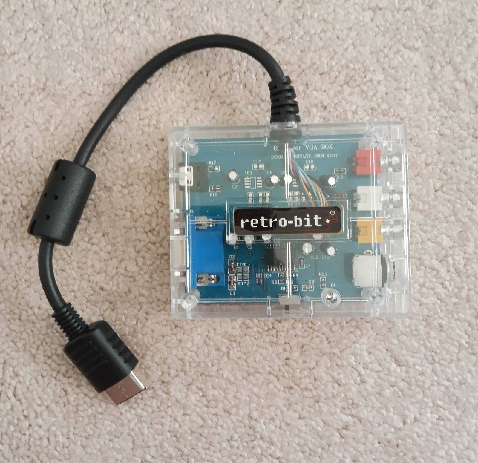 Retro-bit Dreamcast VGA Box w/S-video