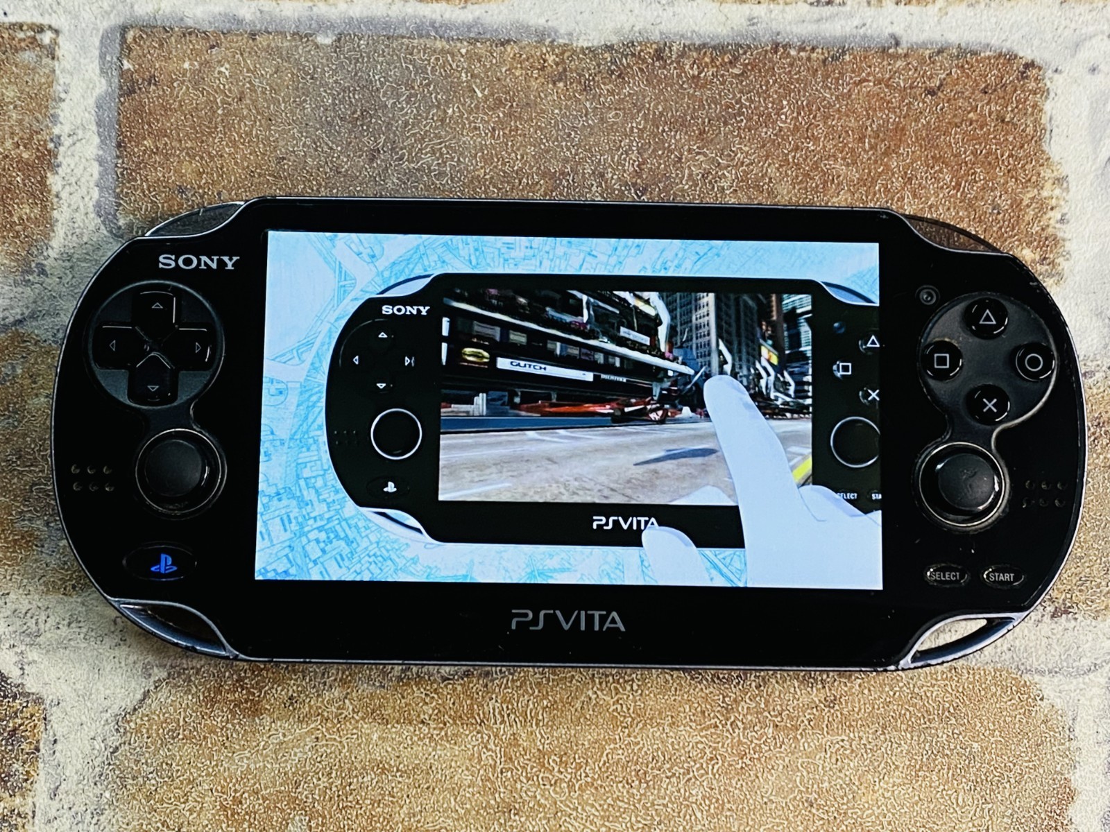 PS Vita PCH-1100 AB01 Crystal Black SONY Playstation 4GB Charger 2 Games DDP