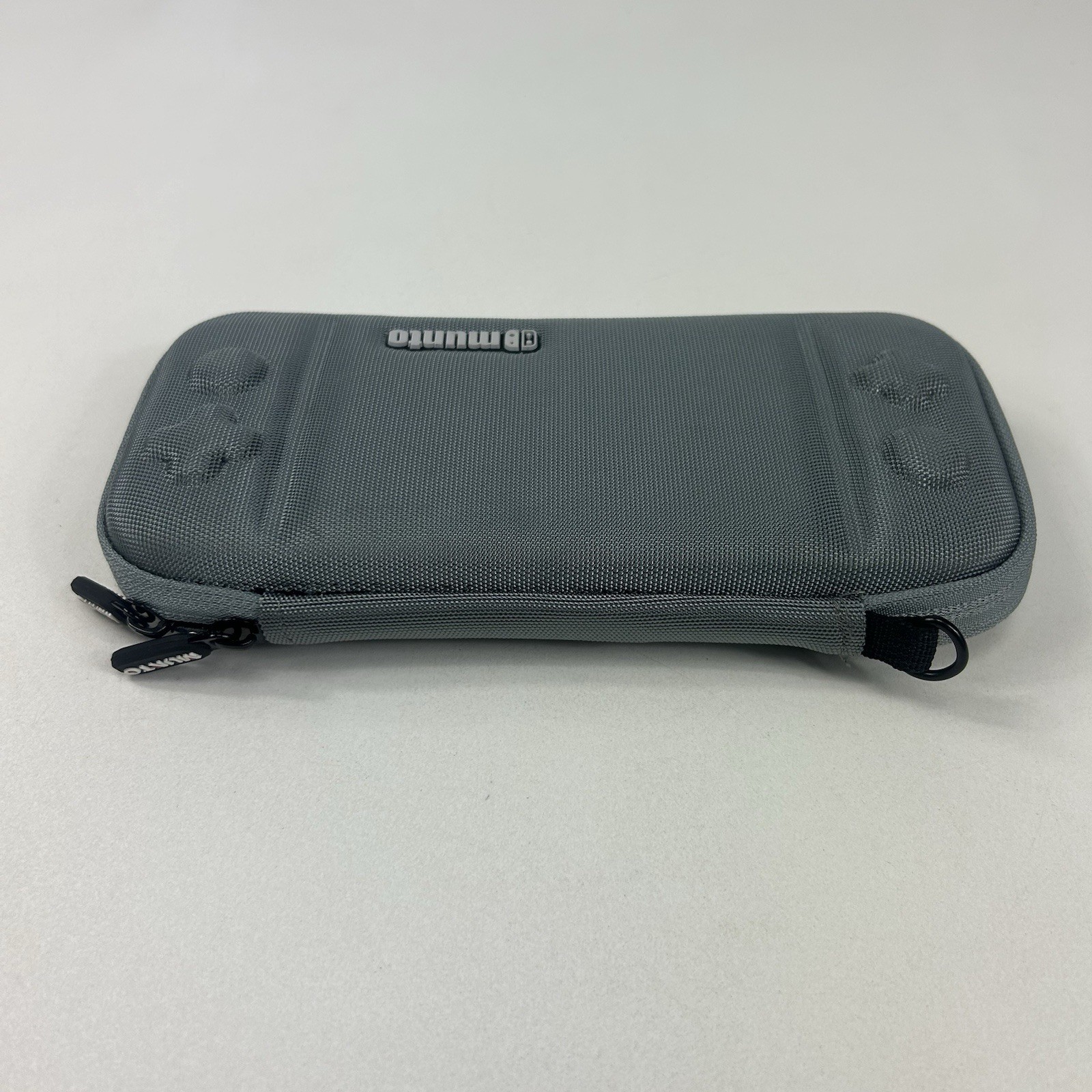 Nintendo Switch Munto Game Traveler Deluxe Travel Case Game Holder – Light Gray