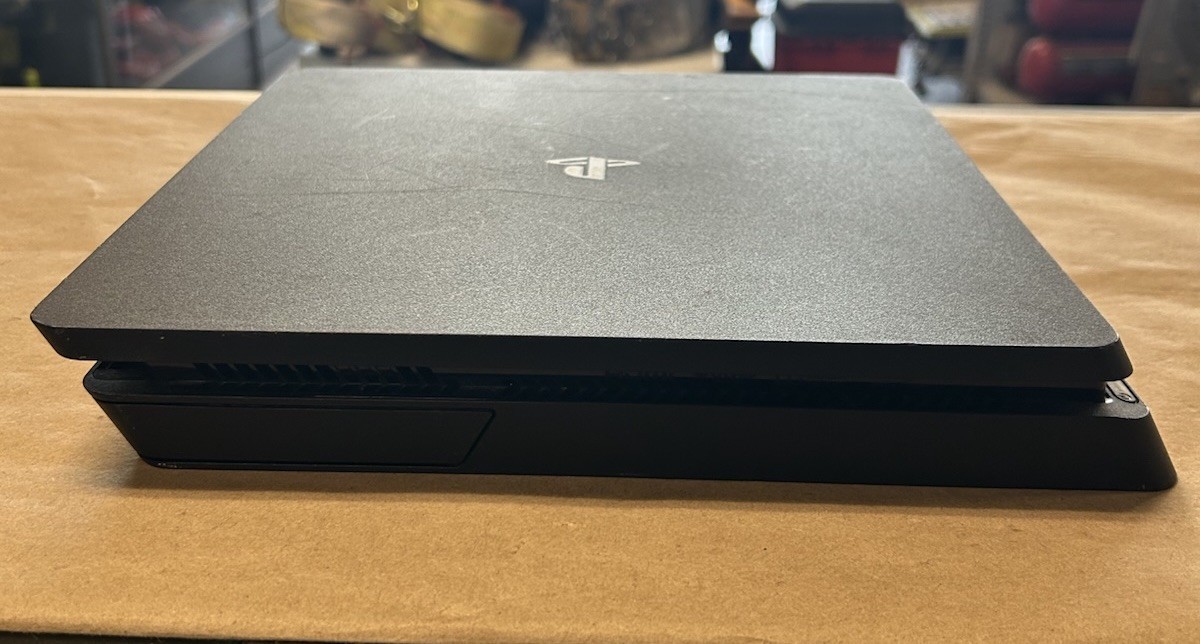 Sony PlayStation 4 HDMI Home Console Black Blu-Ray CUH-2015A
