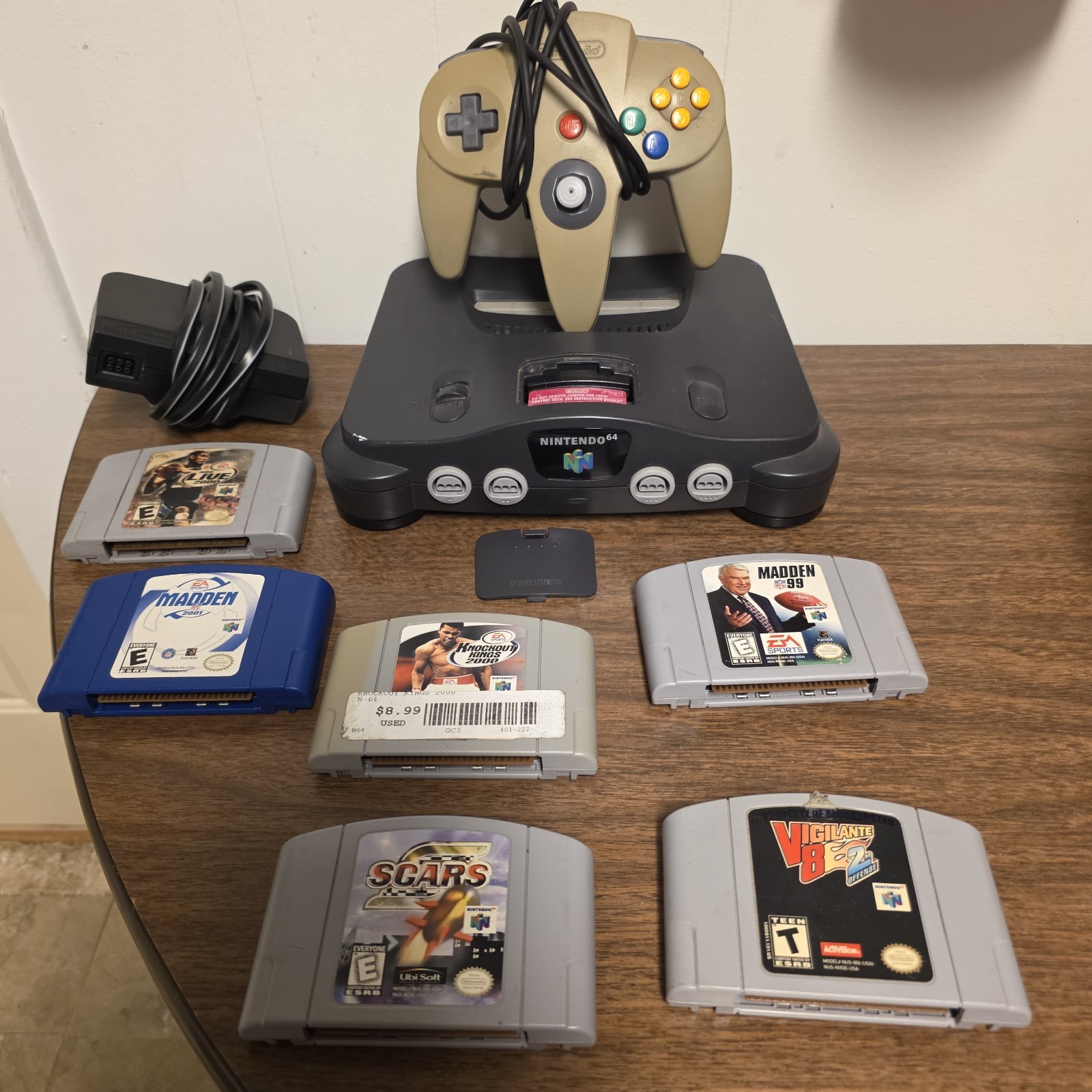 Nintendo 64 NUS-001 Lot W/ 6 Games- 1 Controller -UNTESTED- Jumper Pak-