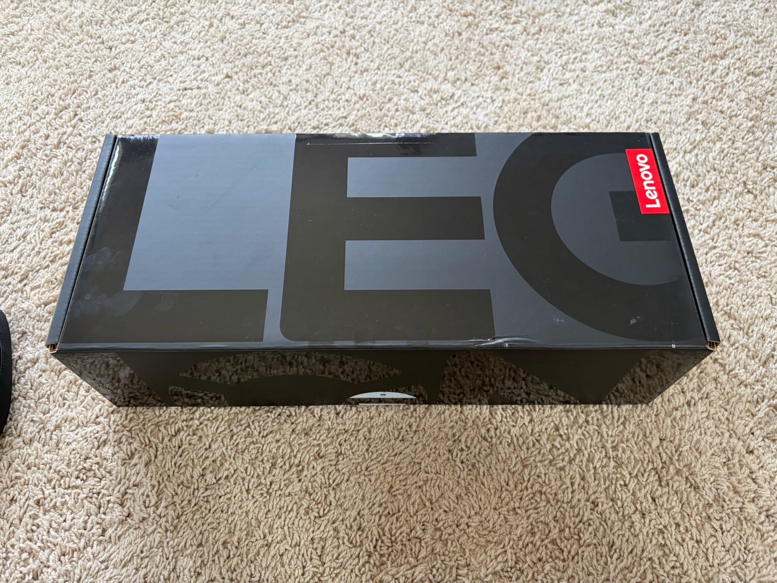 Legion Go 2 with AMD Ryzen Z2, 32 GB RAM, 1TB HD, OLED (In Hand) MINT
