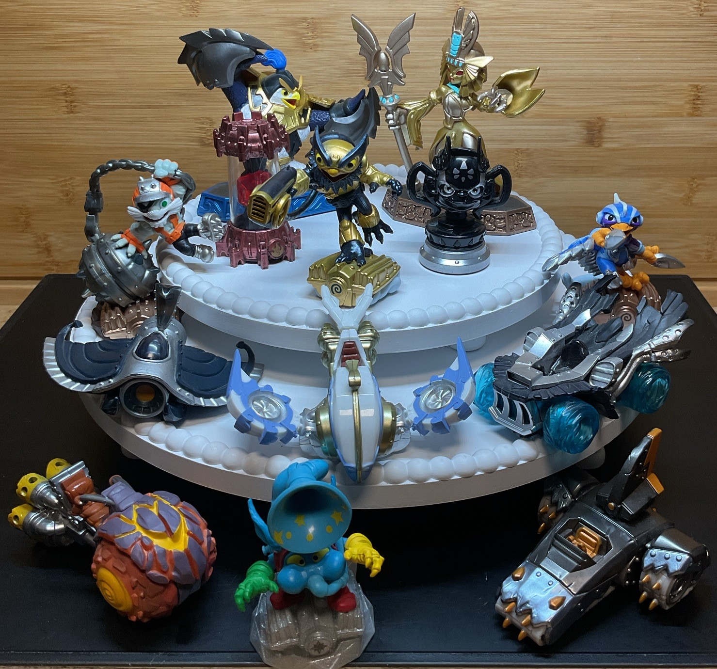 Lot Of 13 Skylanders Super Chargers & Imaginators Figures Vehicles Mixed Lot