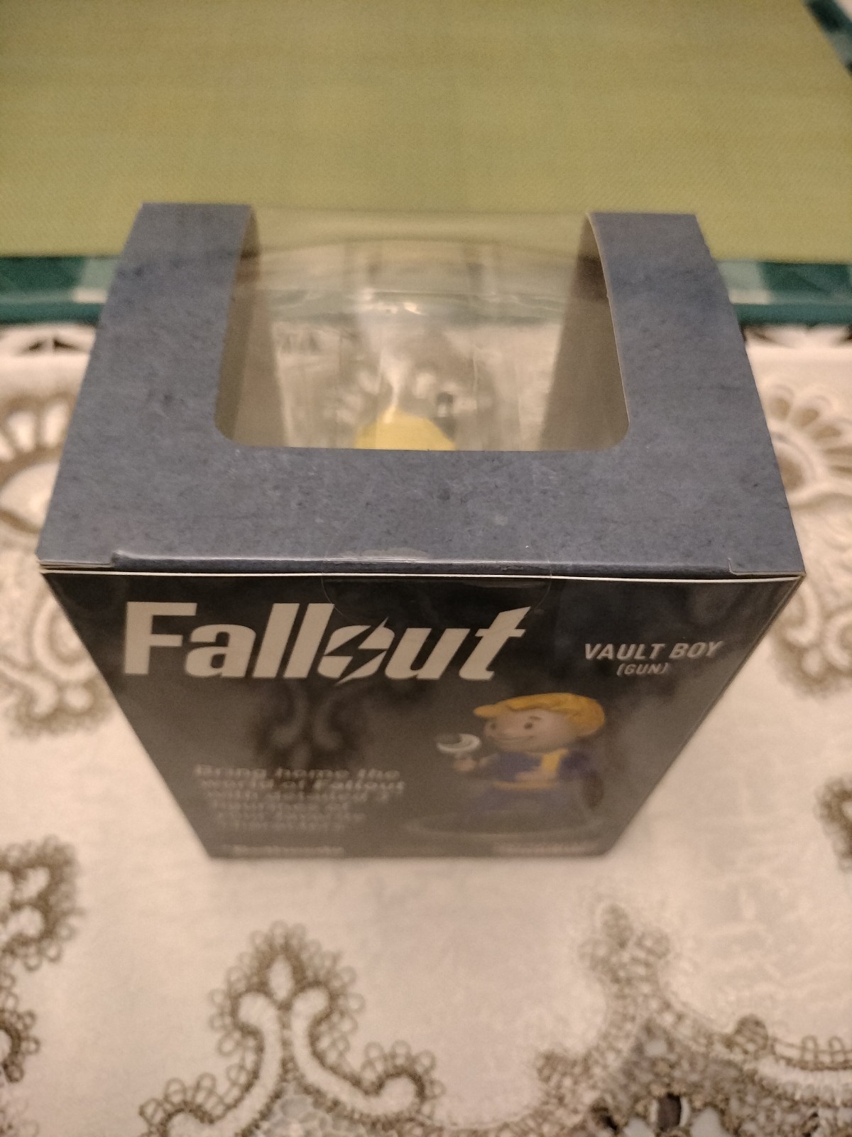 Fallout Vault Boy (Gun) 3″ Mini Figure Syndicate Collectibles Series 1 – NEW NIB