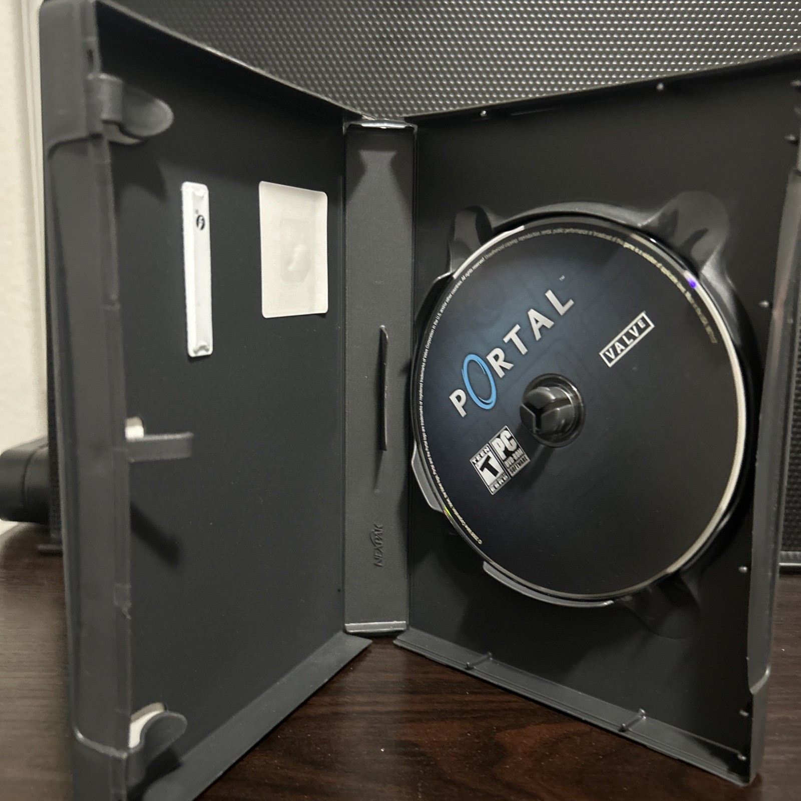 Portal (PC DVD-ROM, 2008) by Valve Big Box