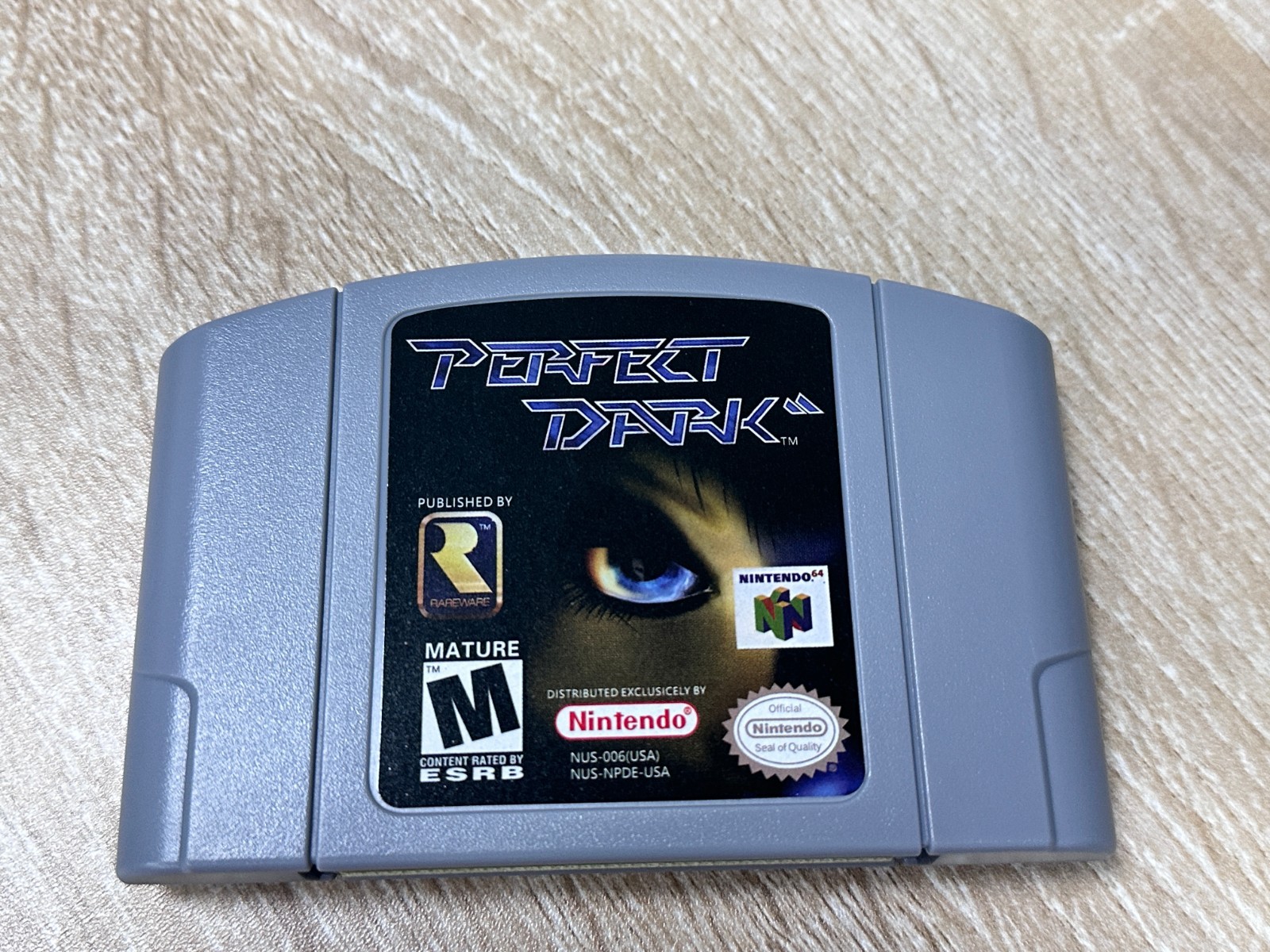 Perfect Dark. Video Game For Nintendo 64 Console USA Version