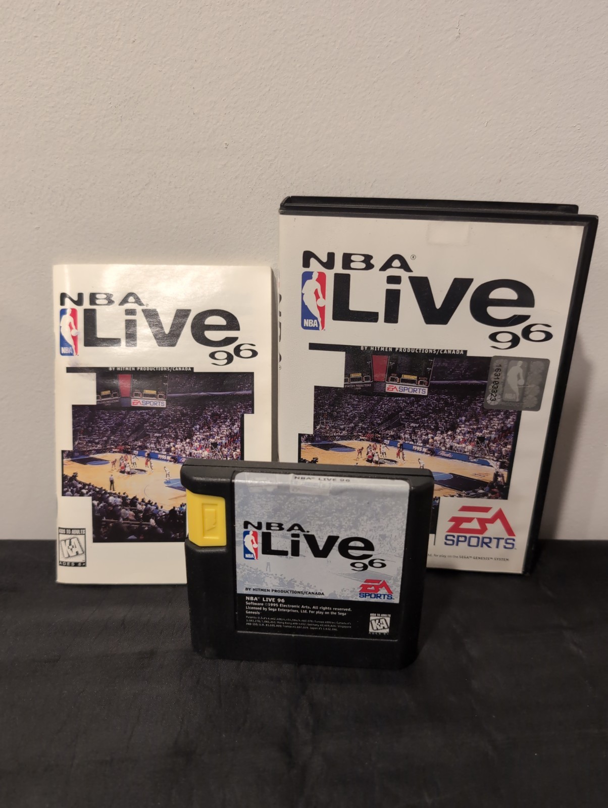 NBA Live 96 (Sega Genesis, 1995) COMPLETE Basketball Game w/ CASE & MANUAL 1996