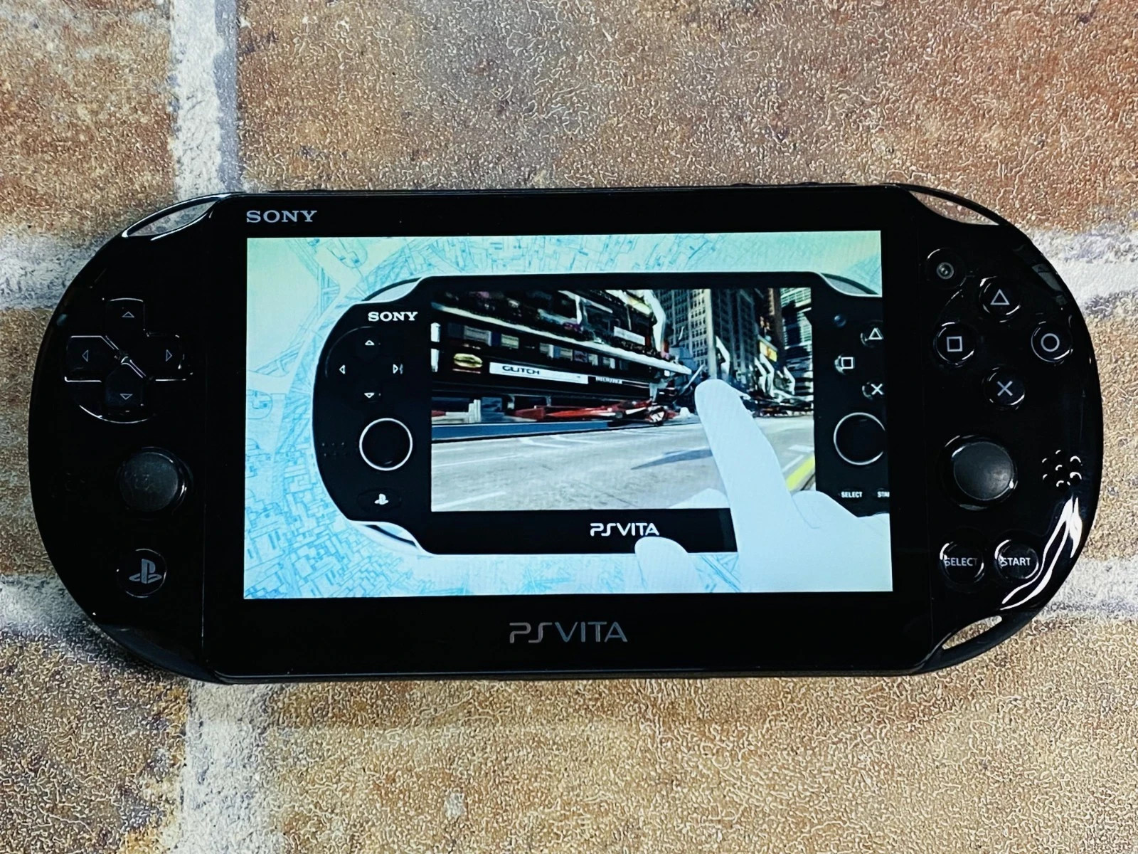PS Vita Black PCH 2000 SONY PlayStation Japan 8GB Memory Charger No.3D