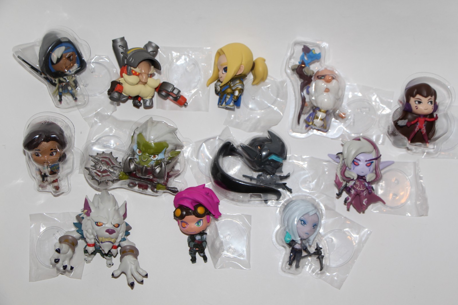 BLIZZARD BLIZZCON SDCC CUTE BUT DEADLY SERIES 4 VINYL FIGURE YOU PICK NEW