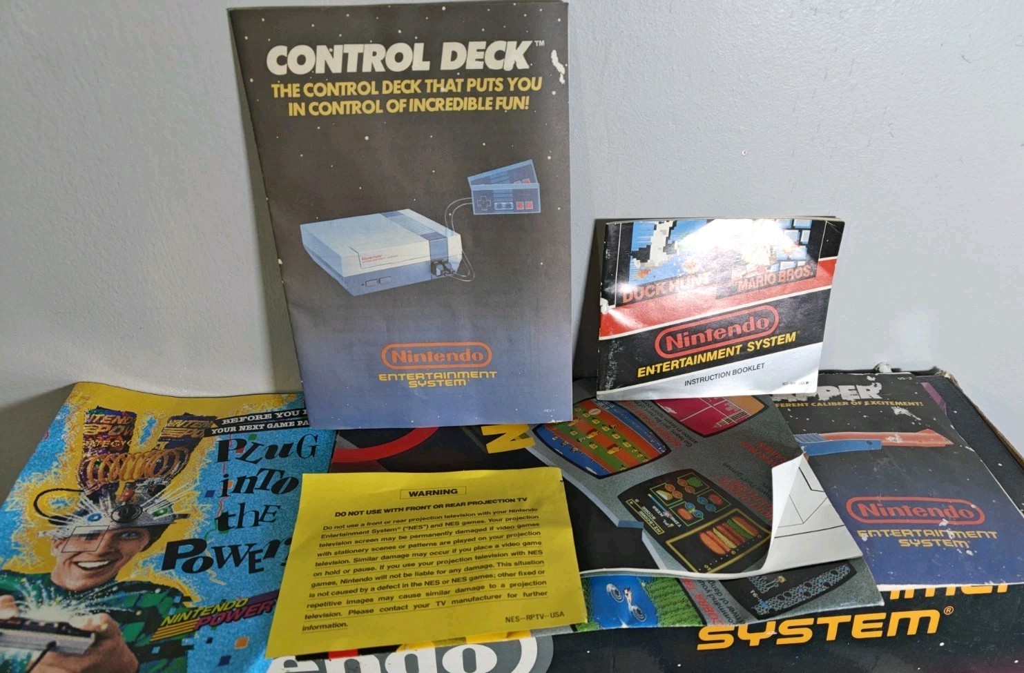 Nintendo NES Console with Original Box, Zapper, Controllers, Instructions, Cords