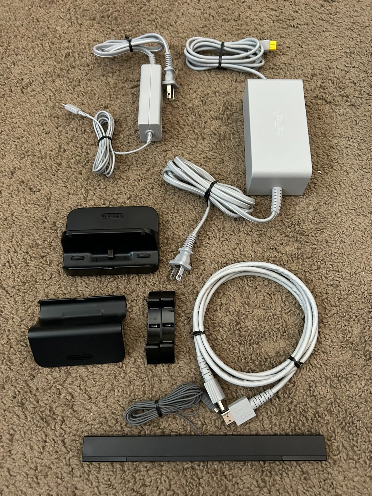 Nintendo Wii U 32GB Console Deluxe Set Black Complete with Box System Nice Clean