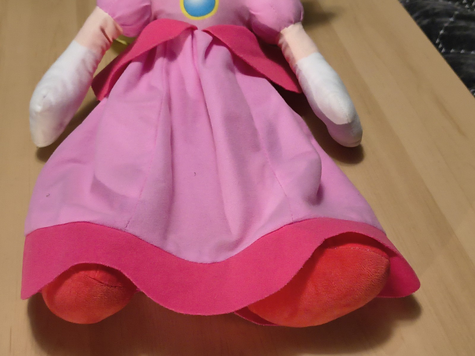 Princess Peach Plush 24 inch Super Mario Bros Nintendo Pink Dress Doll