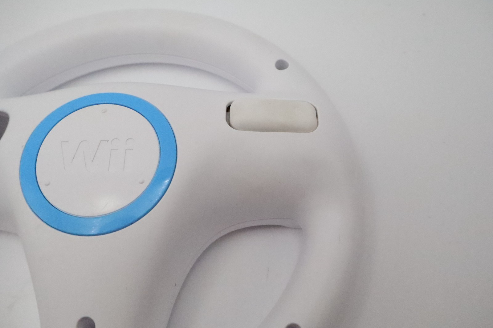 Nintendo Wii Racing Wheel White Steering Controller Accessory RVL-024 OEM