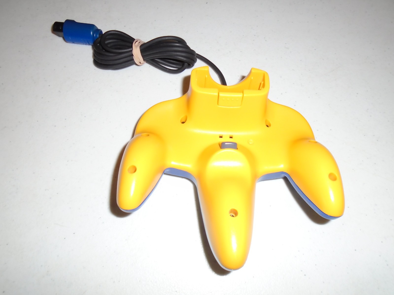 OEM Pokémon Special Pikachu Edition USA Controller w/tight joystick Nintendo 64