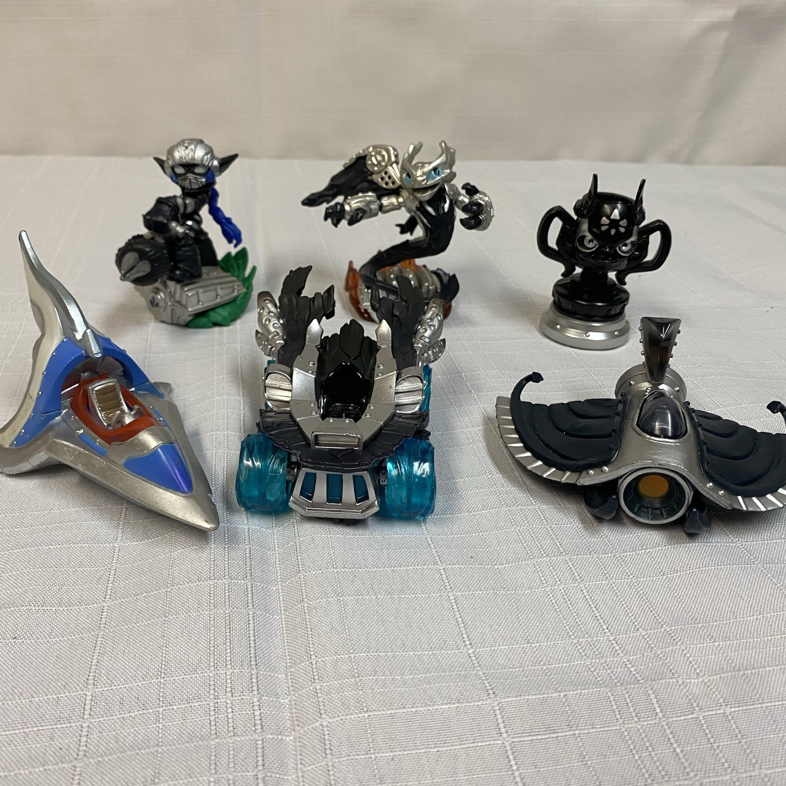 Skylander 2015 Figural Lot Of 3 With 3 Vehicles