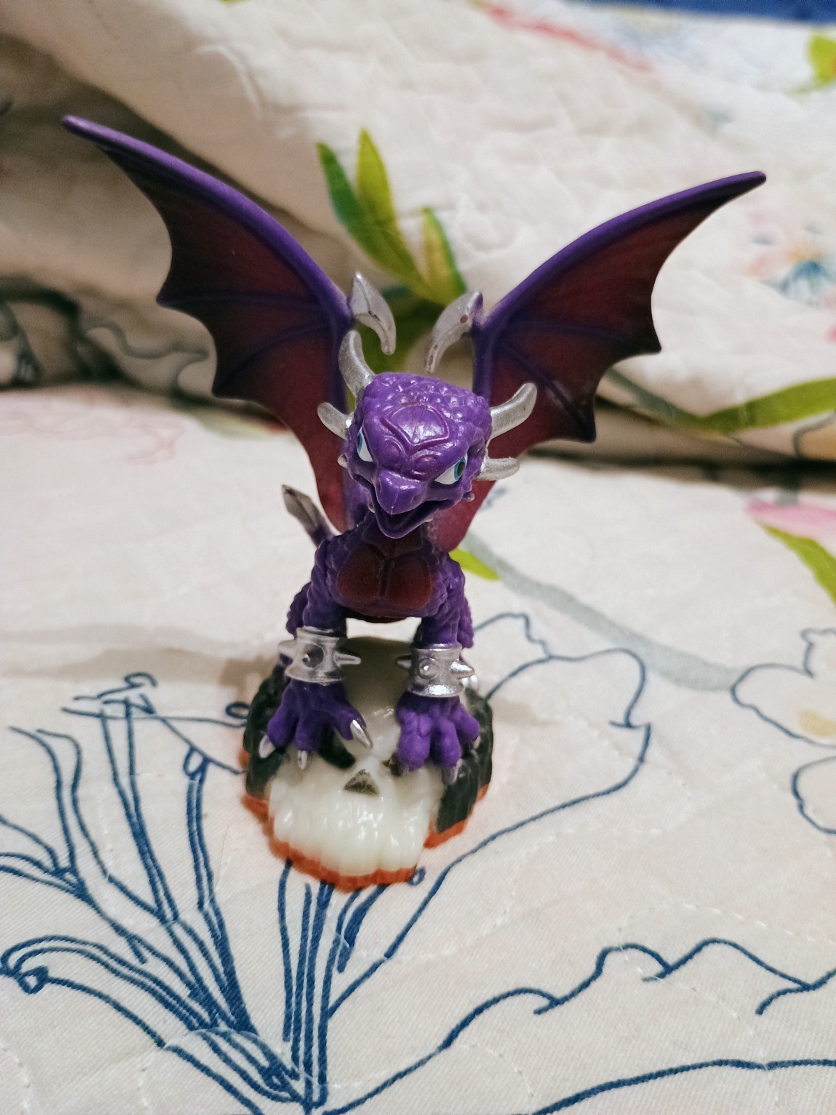 Skylanders Dragon Lot of 6 Figures:Drobot/Bash/Sunburn/Zap/Camo/Cynder