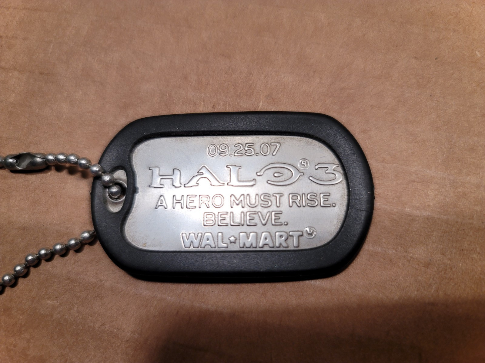 Halo 3 Dog Tag from 2007 Walmart Exclusive Promotional Necklace Chain Dogtag