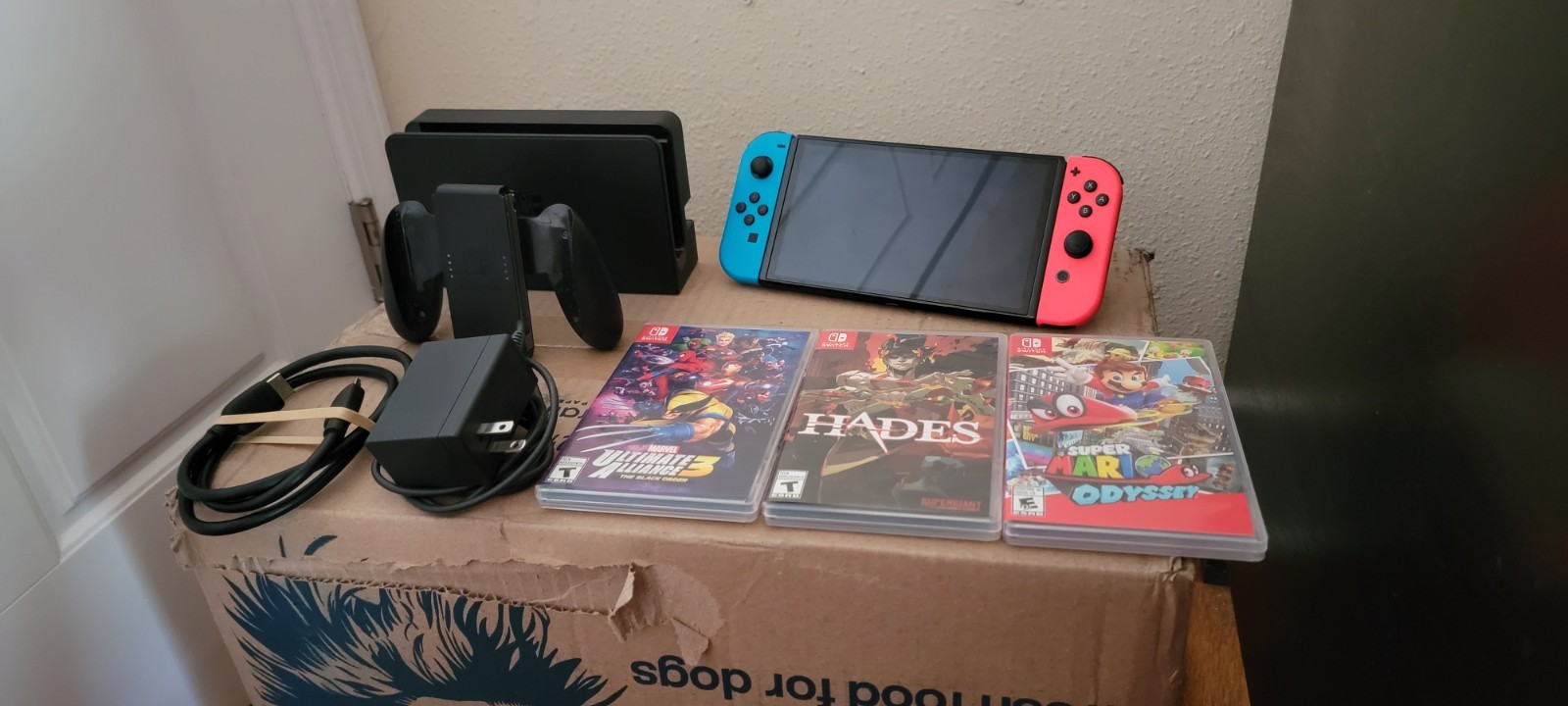 Microsoft Xbox Series X + Nintendo Switch OLED w Cables + Controllers