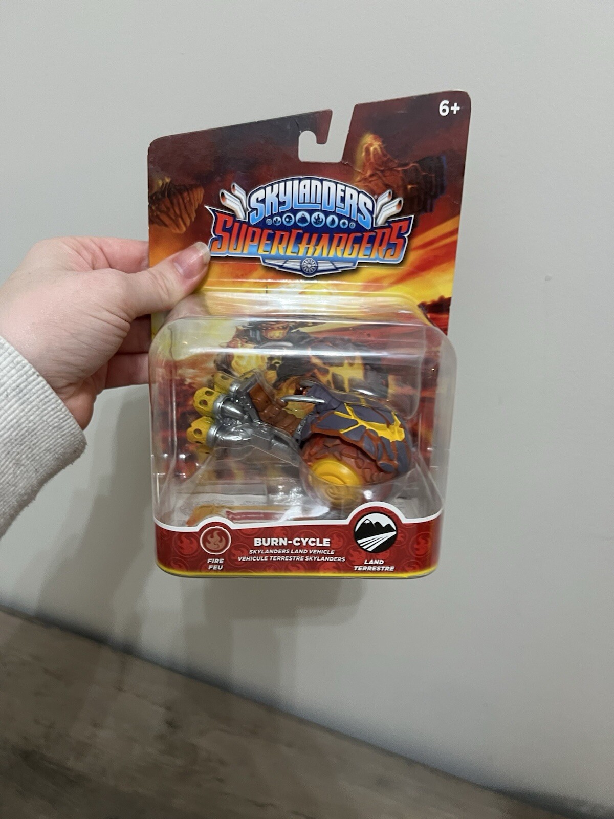 Skylanders Superchargers Burn-Cycle + Stealth Stinger 2015 NEW SEALED in Box