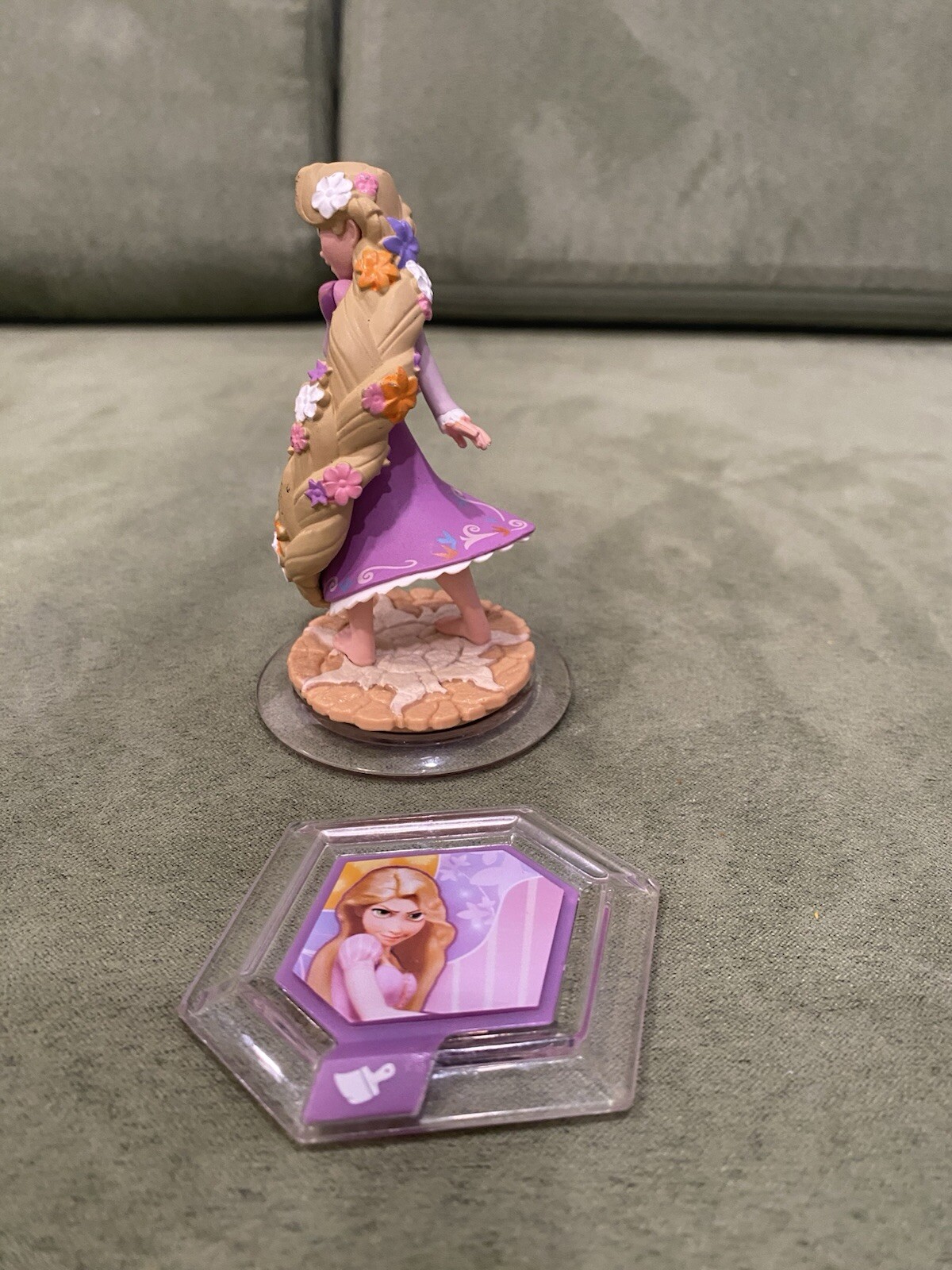 Disney Infinity 1.0 Rapunzel Tangled Figure + Rapunzel Kingdom Power Disc