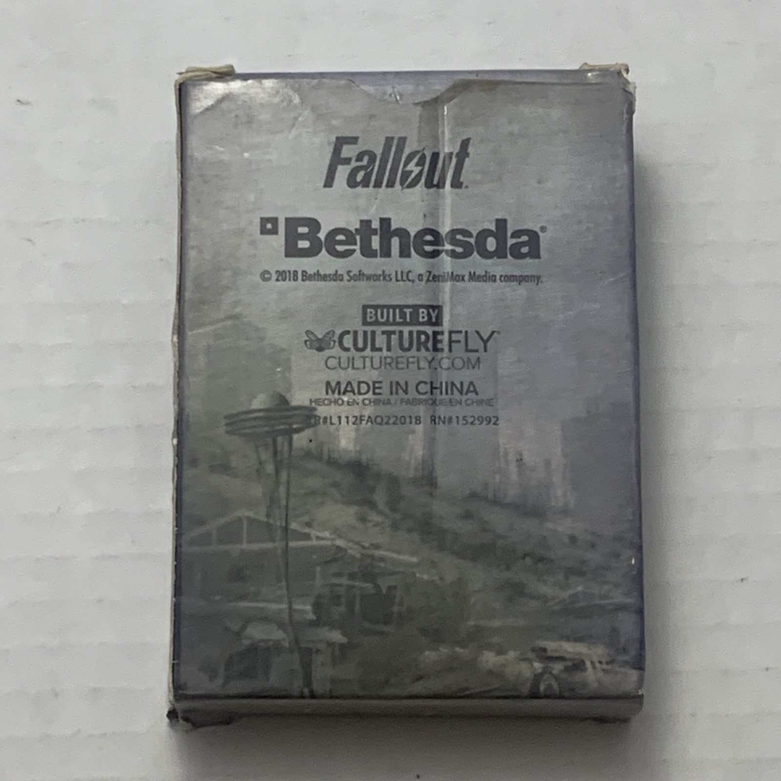 FALLOUT-PLAYING CARDS Vault-Tec Industries-Highly Collectible (2018 Bethesda)