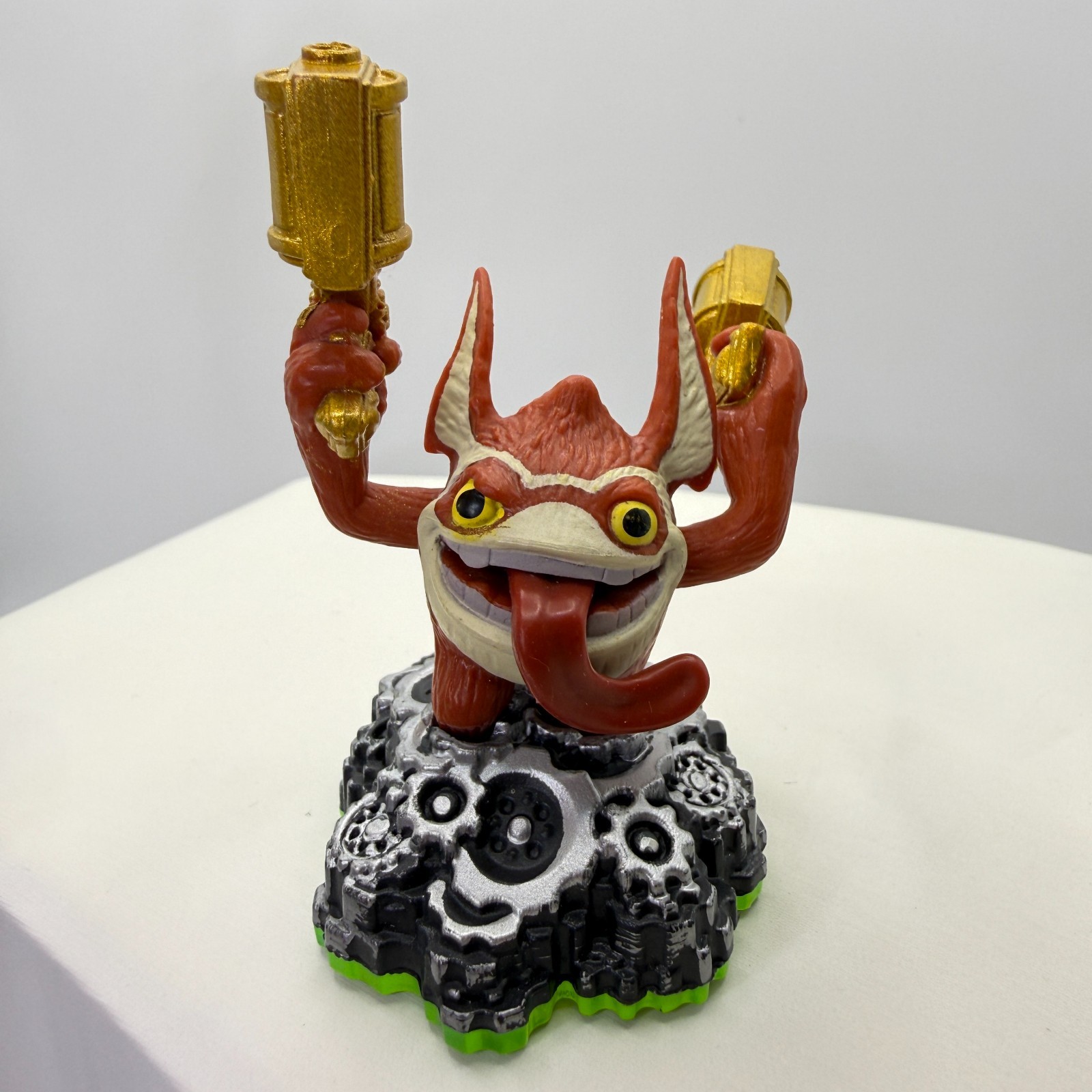 Skylanders Trigger Happy Spyros Adventure Figure Series 1 Green Base