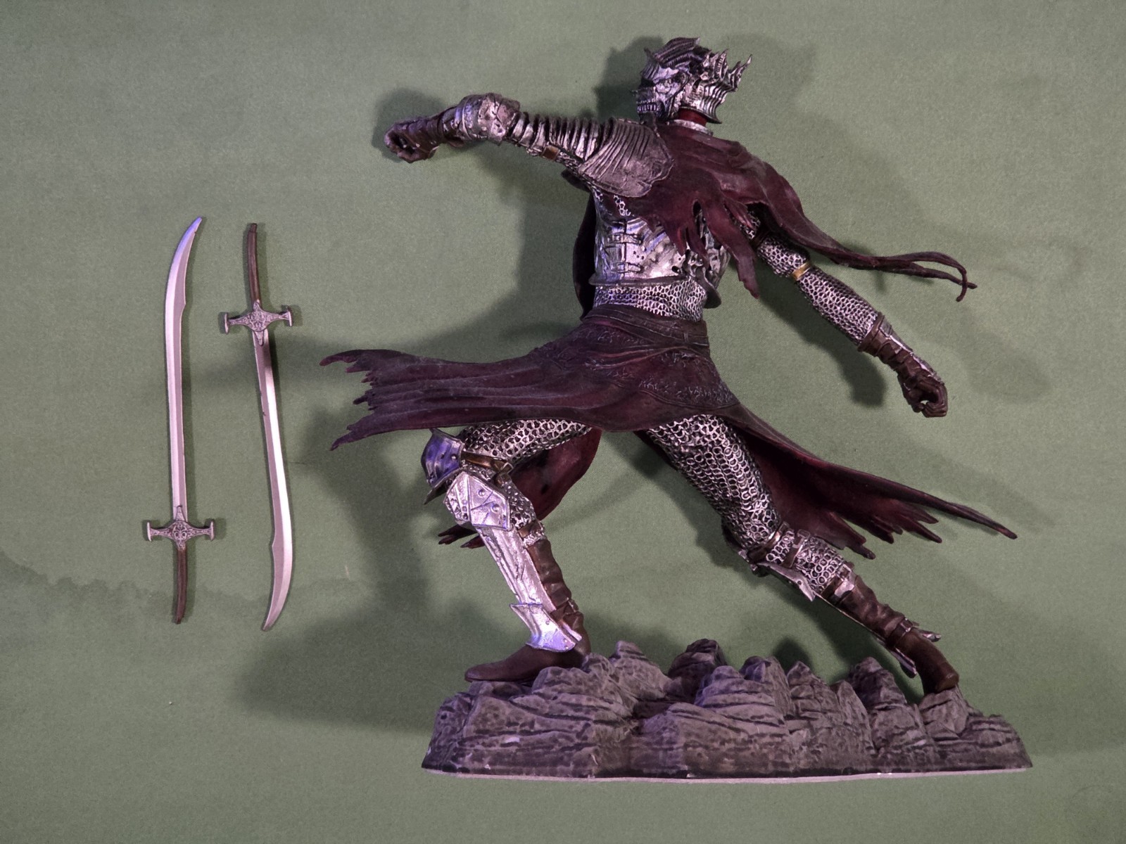 Bandai Namco Dark Souls III: Collector’s Edition Statue Replica 2016