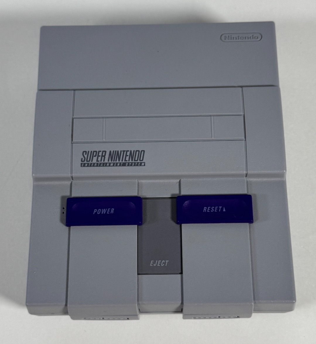 Nintendo SNES Classic Mini CLV-201 w 21 Built-In Games OEM Controller + Wireless