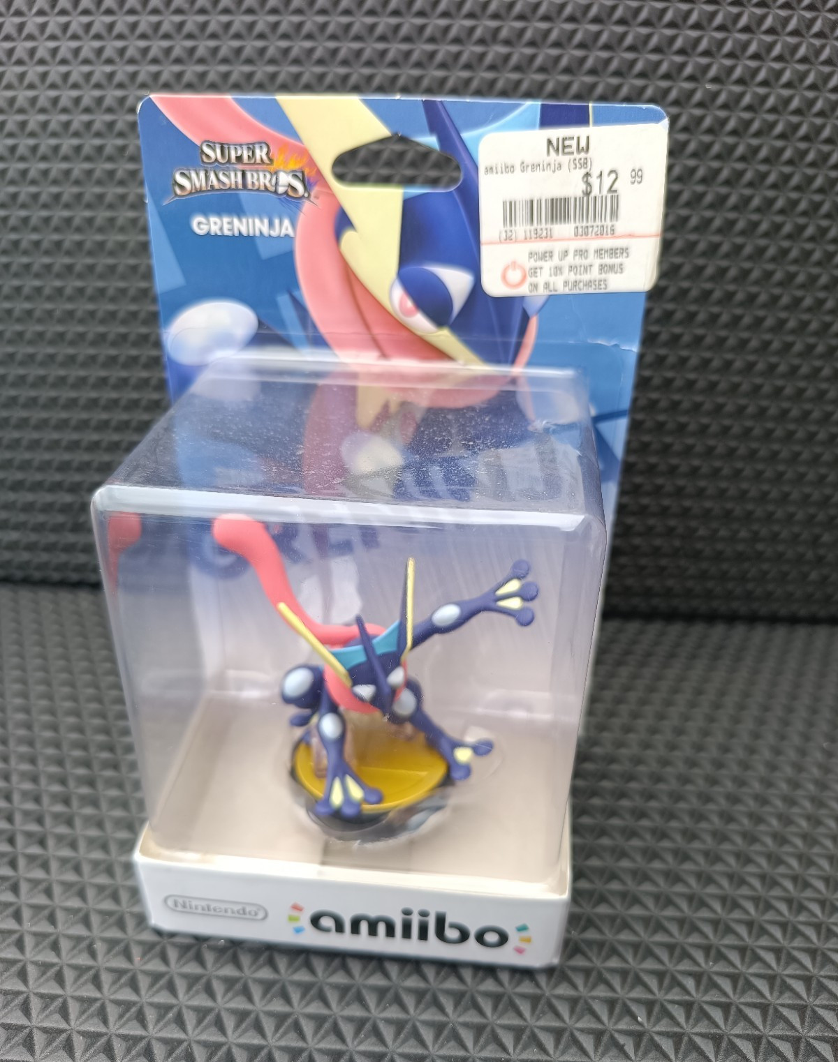 Nintendo amiibo Greninja Collectible Figure Super Smash Bros. for Wii U 2014