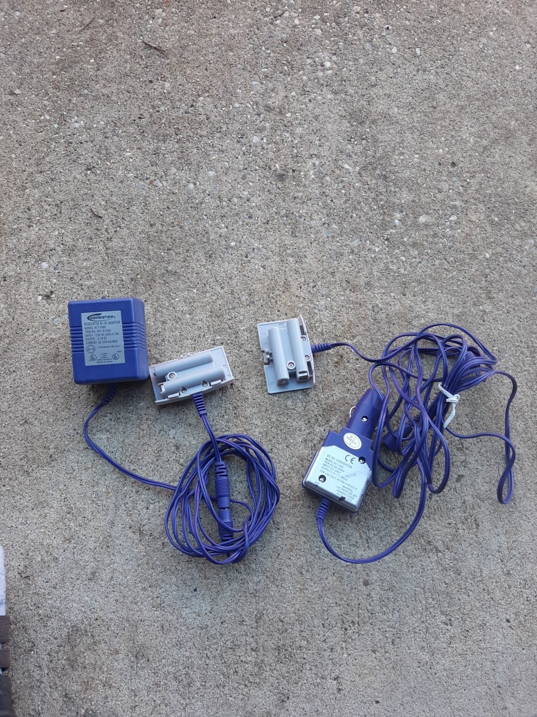 Gamester Power Adapter For Gameboy Advance 12v Car Adapter And 110v Outlet