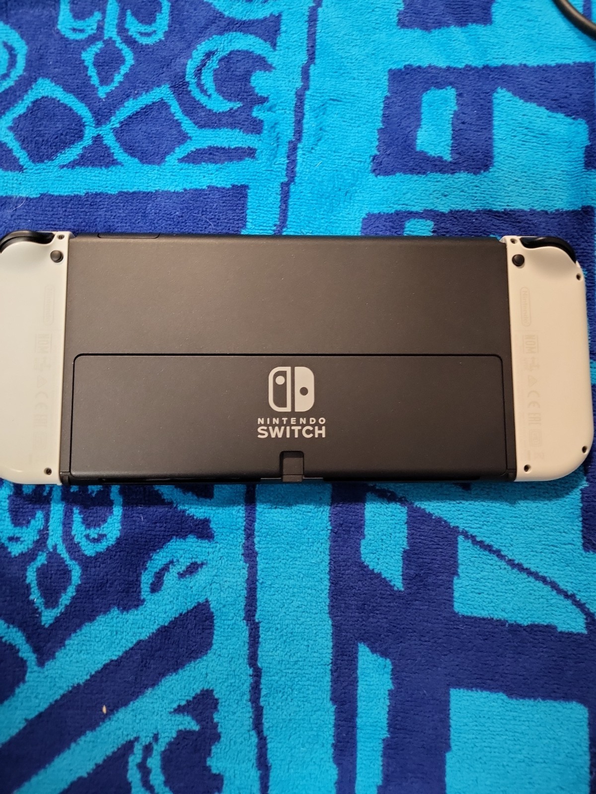 Nintendo Switch OLED White With 1TB SD With Games & Carrying Cases
