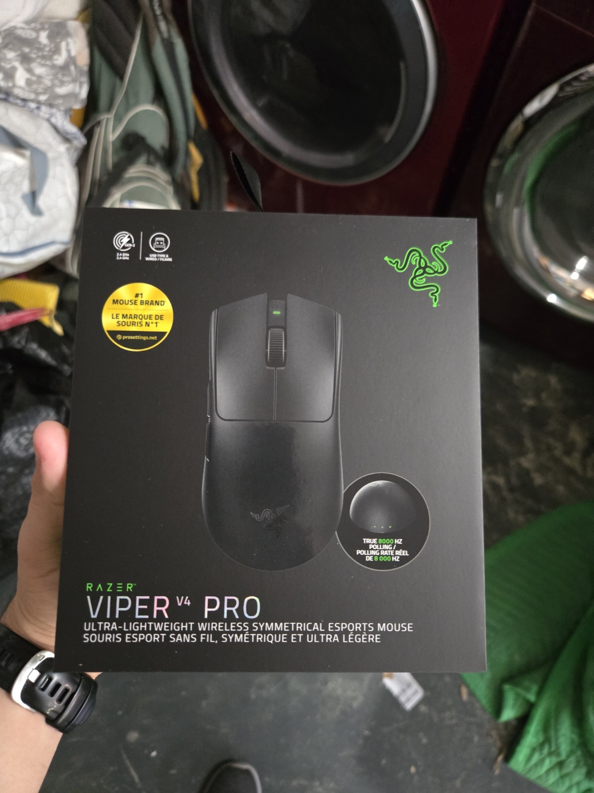 Razer Viper V4 Pro – Ultra-lightweight Wireless Symmetrical Esports Gaming Mouse