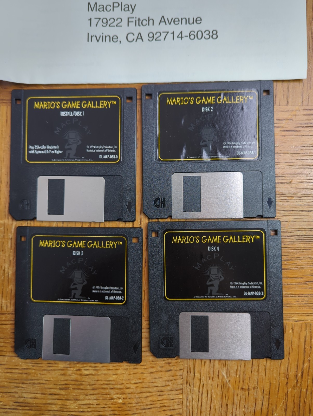 MACPLAY Mario’s GAME GALLERY (4 x Floppy Disk) Apple Macintosh 7 System Complete