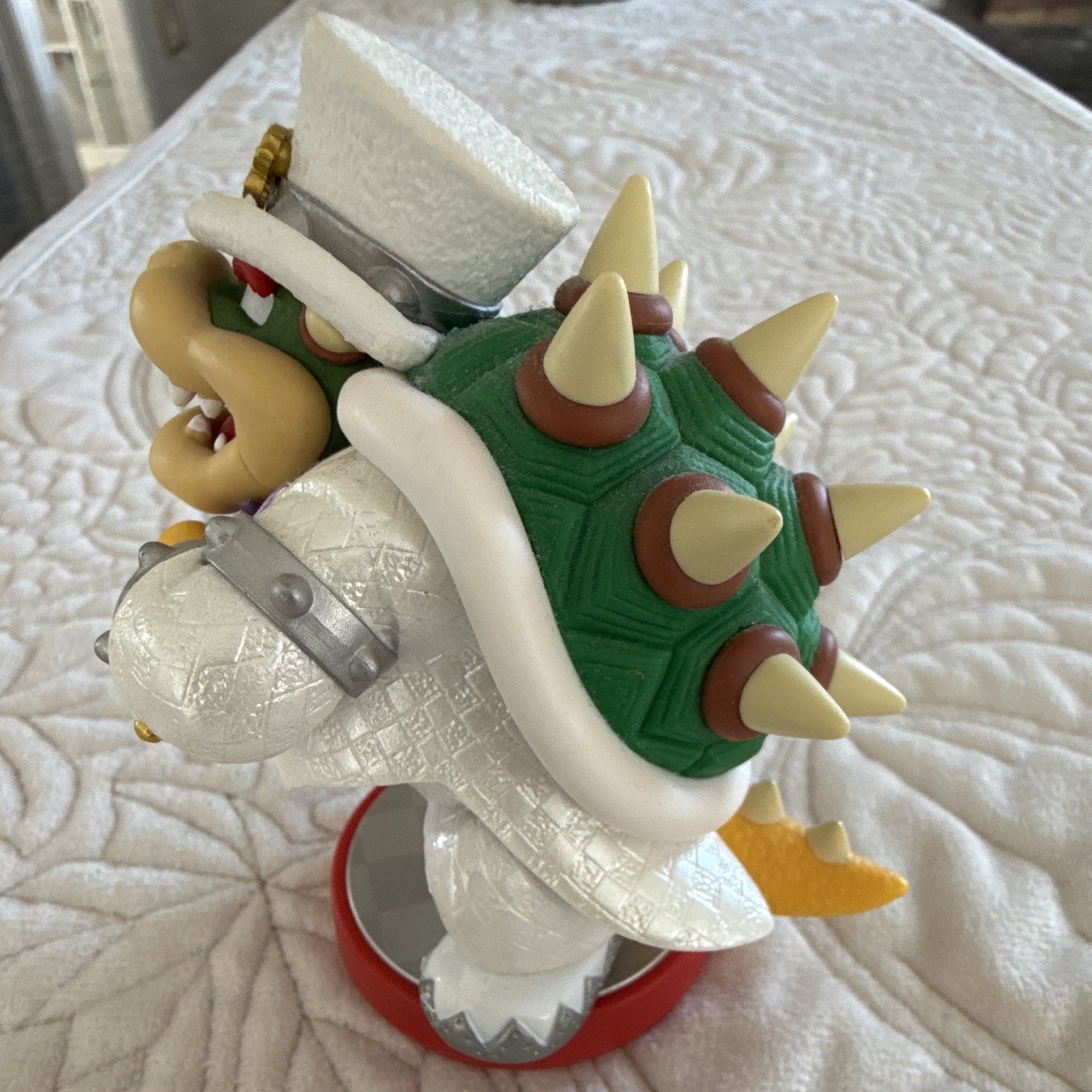 Nintendo amiibo Bowser (Wedding) Figure for Super Mario Odyssey 2017