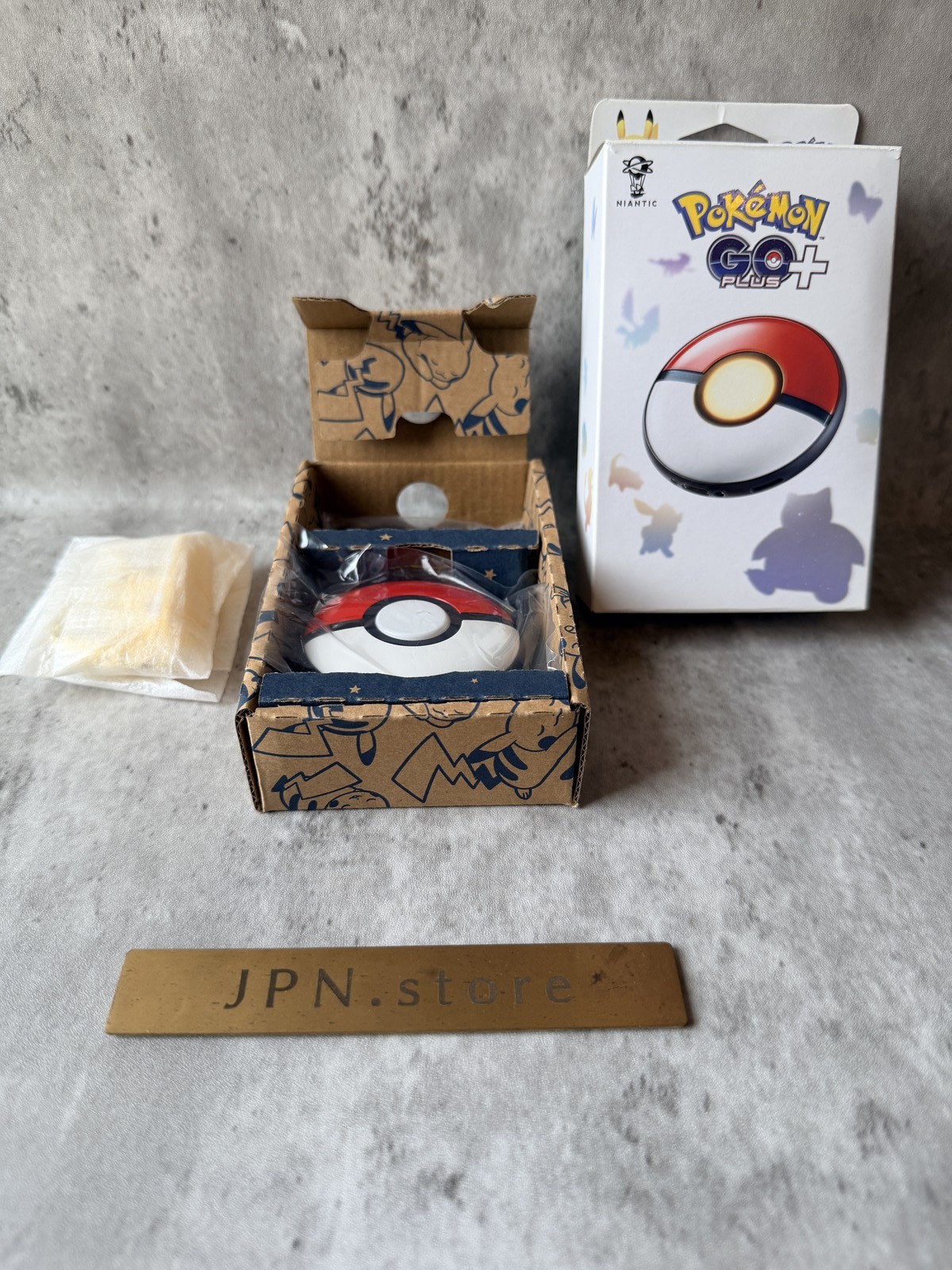 Pokemon GO Plus + Bluetooth Auto Catch Sleep Tracker Nintendo Genuine Boxed Mint
