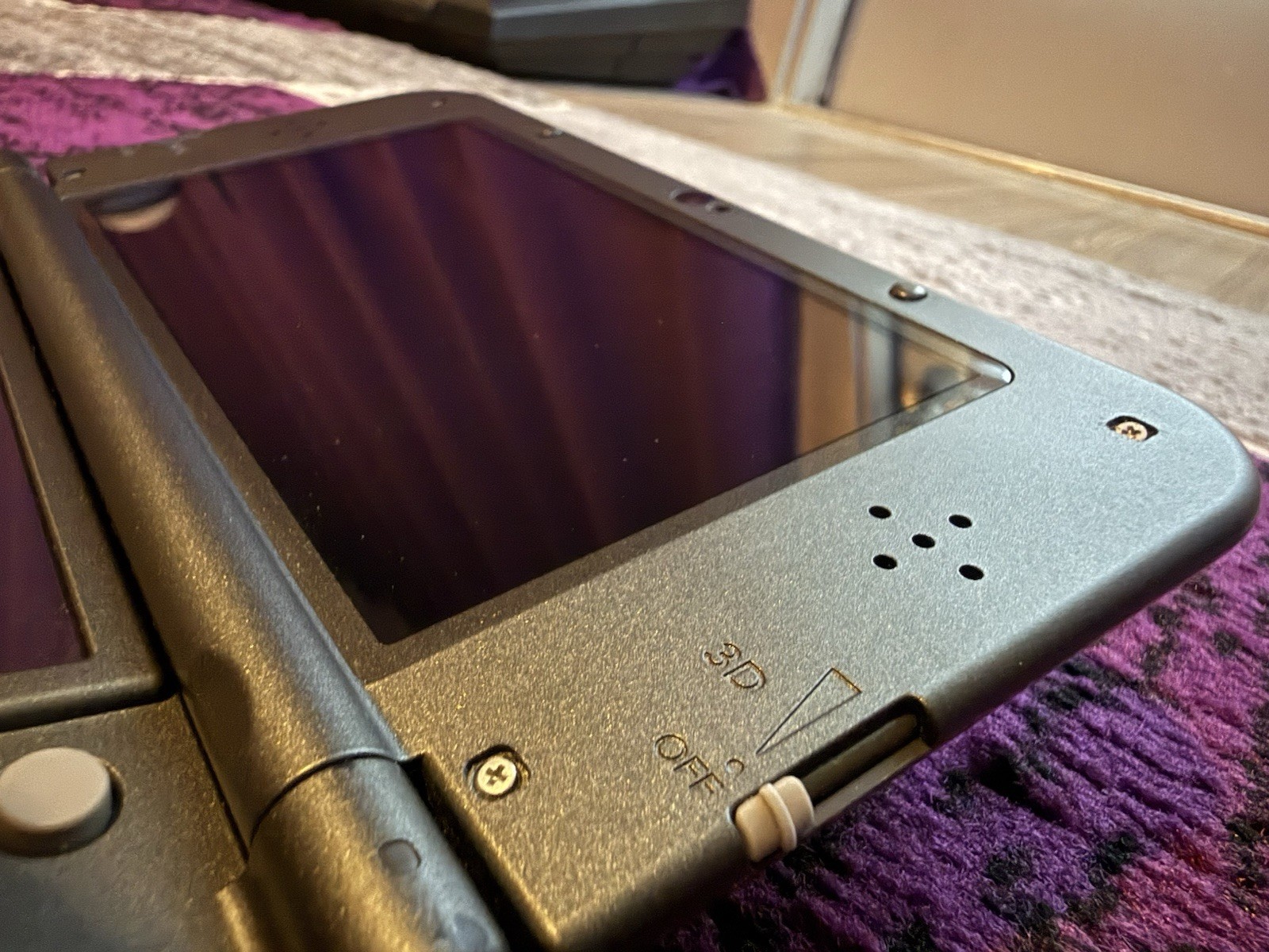 Nintendo New 3DS XL Hyrule Edition With Stylus (RED-001)