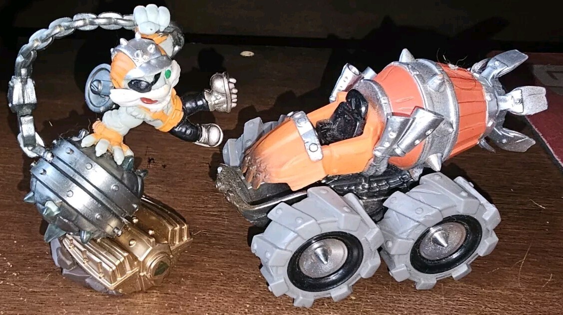 Skylanders Superchargers Smash Hit & Thump Truck Switch Xbox One PS4 Wii U PS3